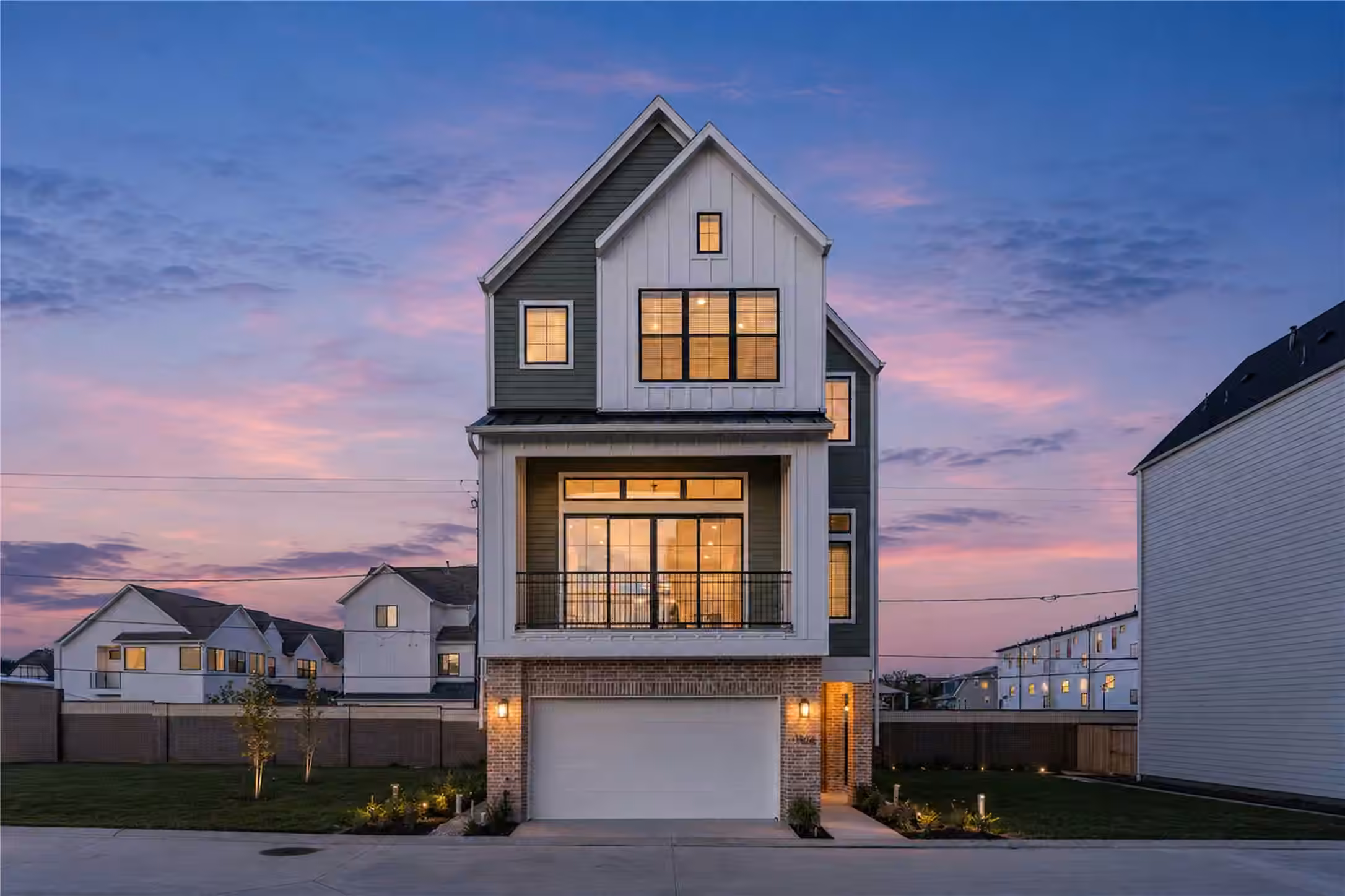Photo 5 of 1608 Sedola Lane, Houston, TX