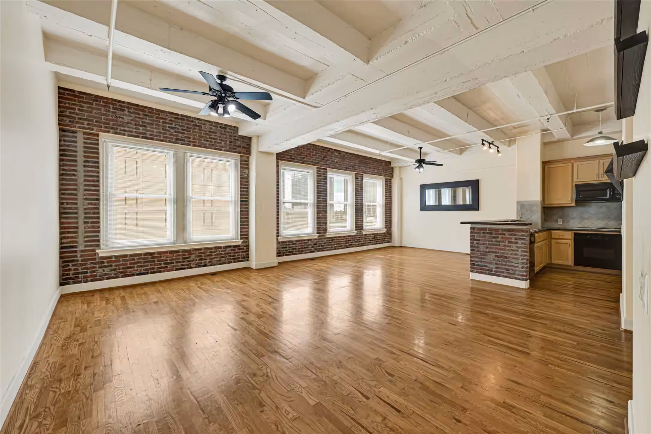 Photo 7 of 1120 Texas Street 7D, Houston, TX