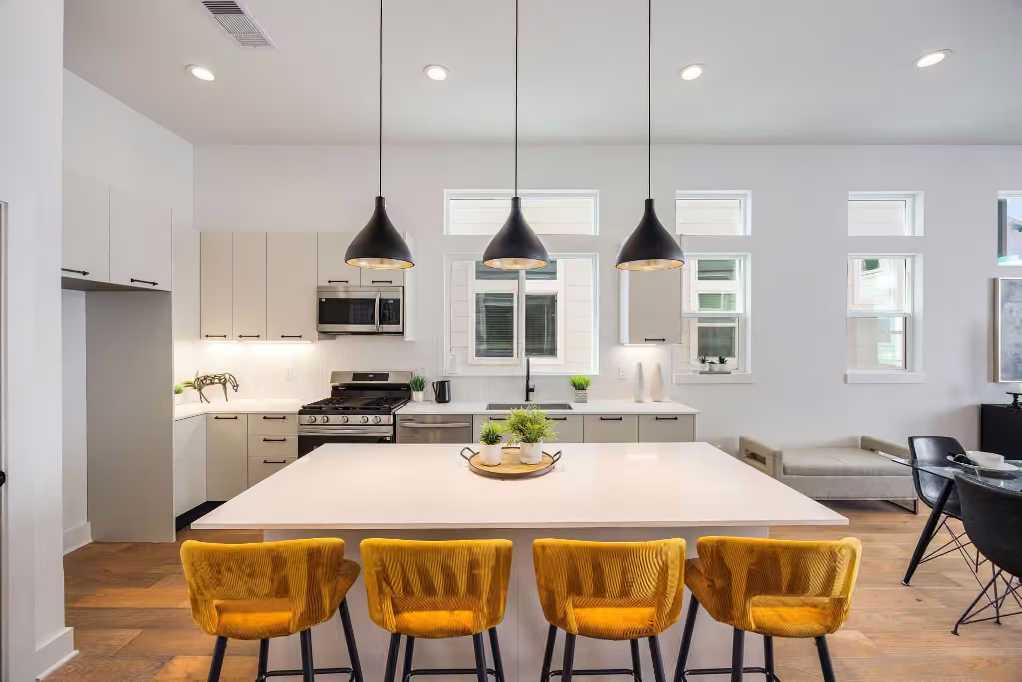 Photo 4 of 303 Marcella Street K, Houston, TX