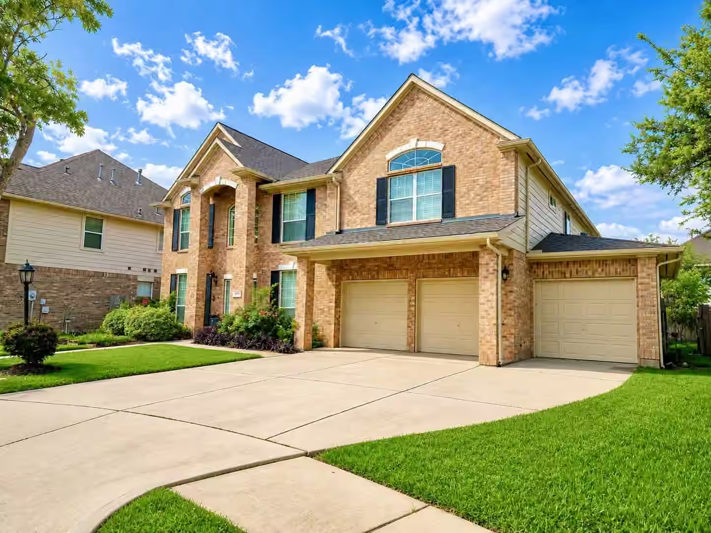 Photo 4 of 8119 Moss Stone Drive, Sugar Land, TX