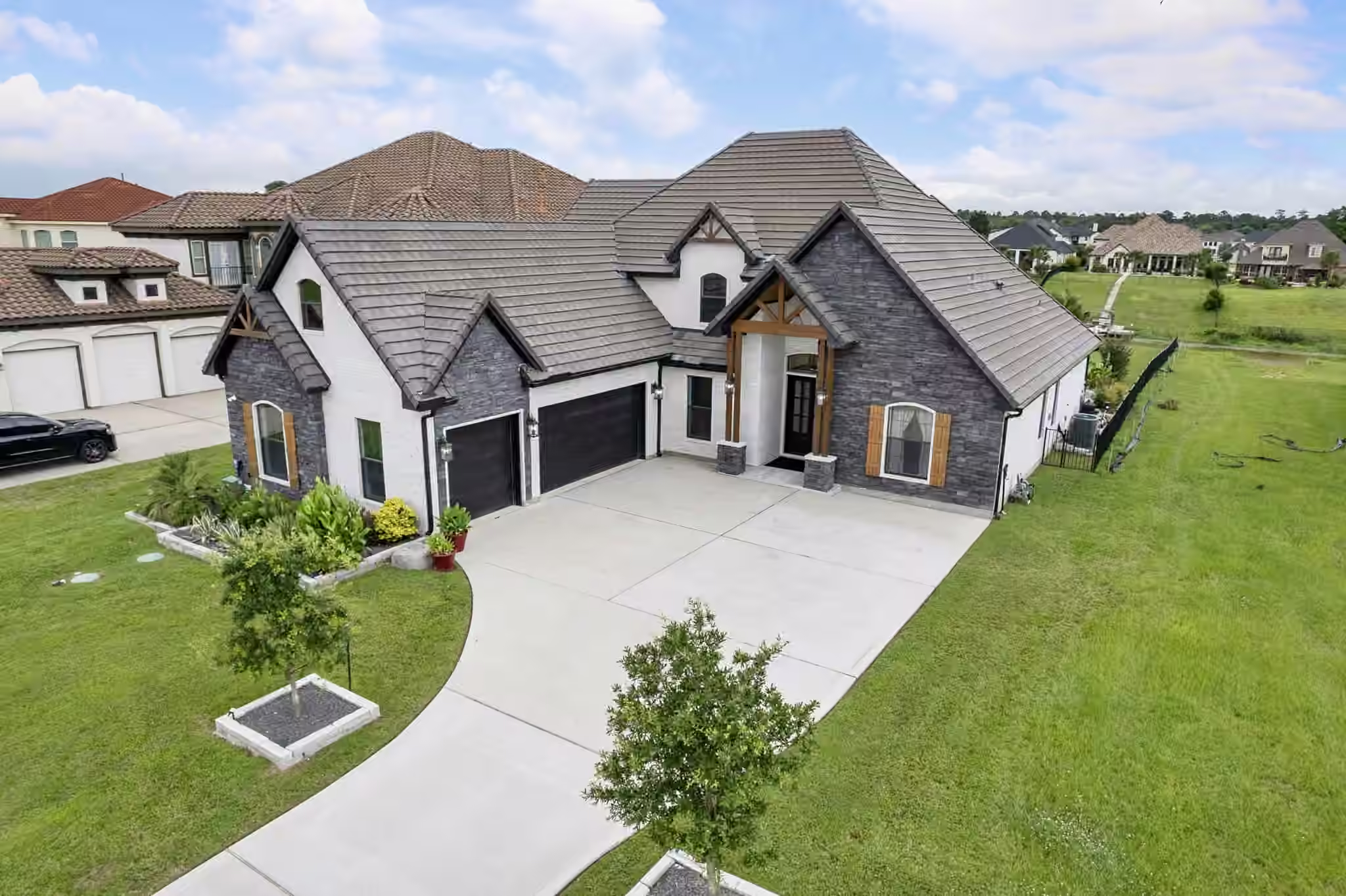 Photo 2 of 11650 Renaissance Drive, Montgomery, TX