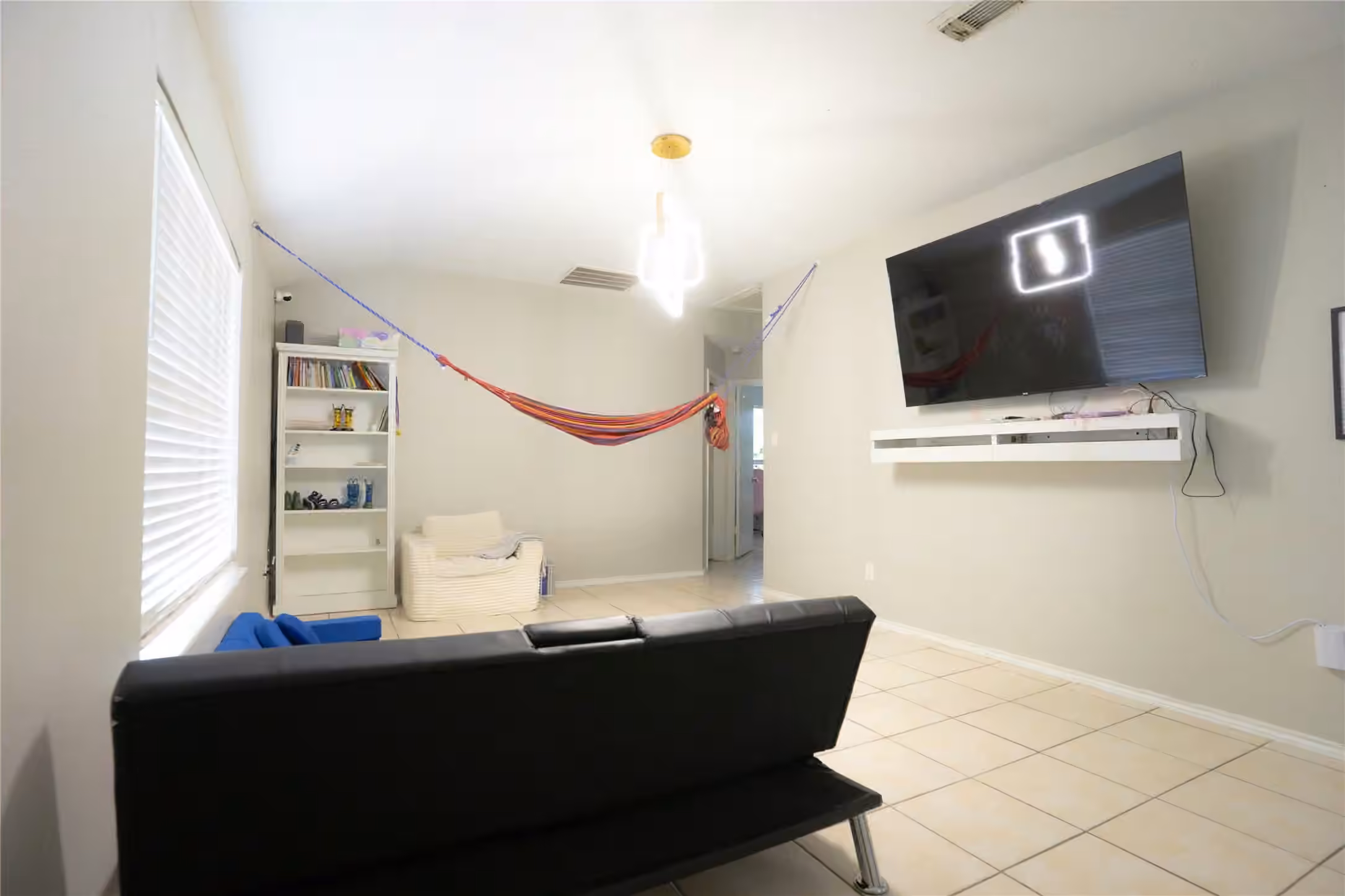 Photo 4 of 6031 Lark Haven Lane, Houston, TX