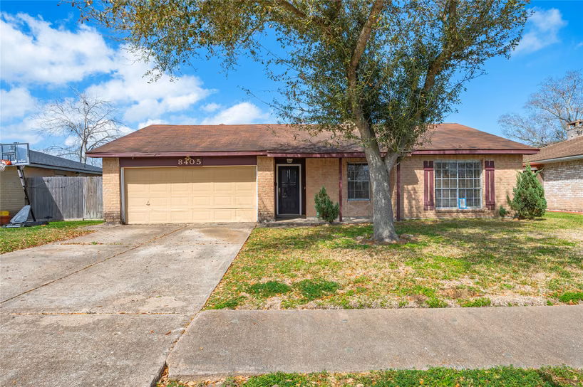 Photo of 8405 Bandridge Road, La Porte, TX 77571