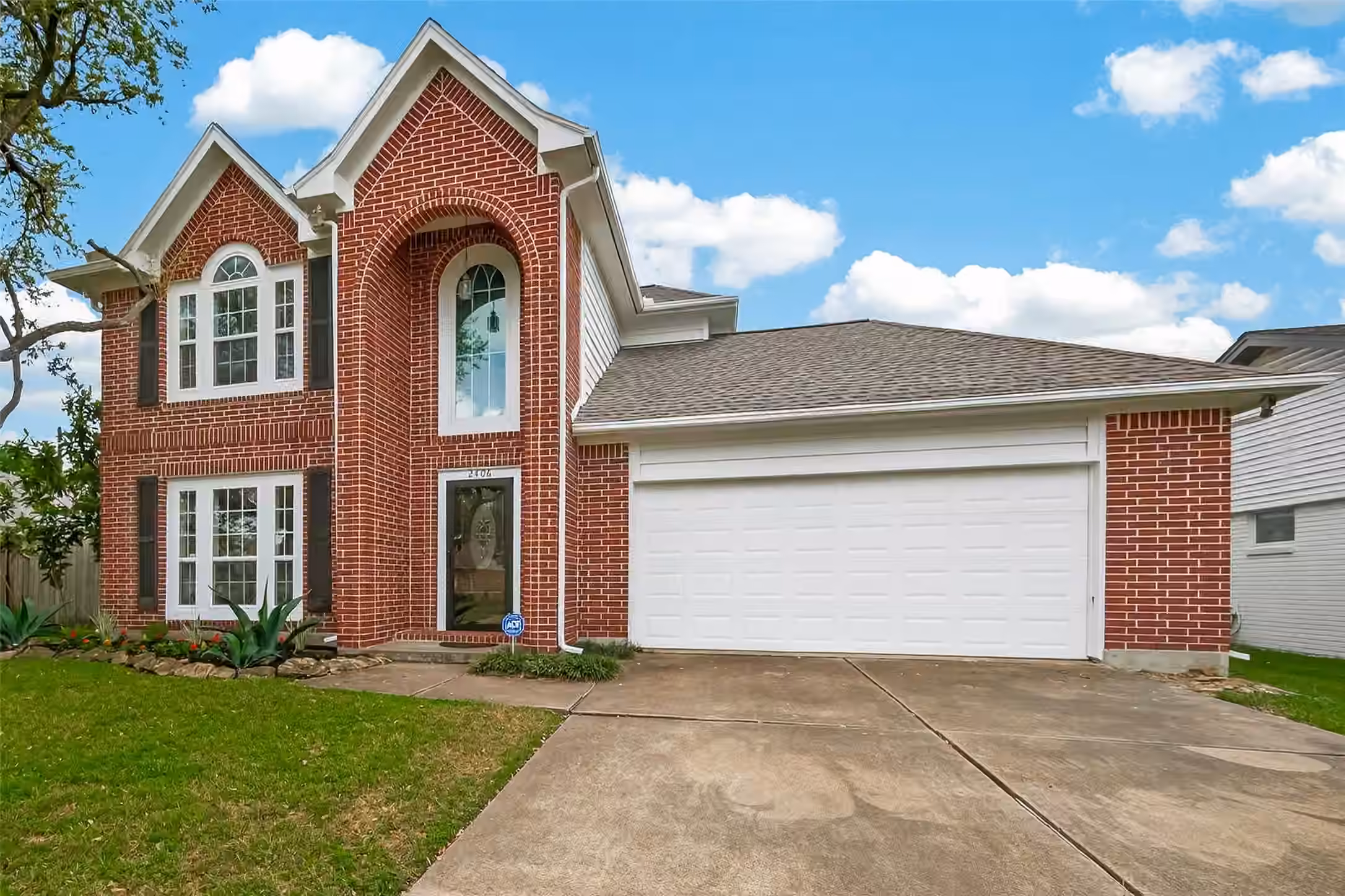 Photo of 2406 Droxford Drive, Houston, TX 77008