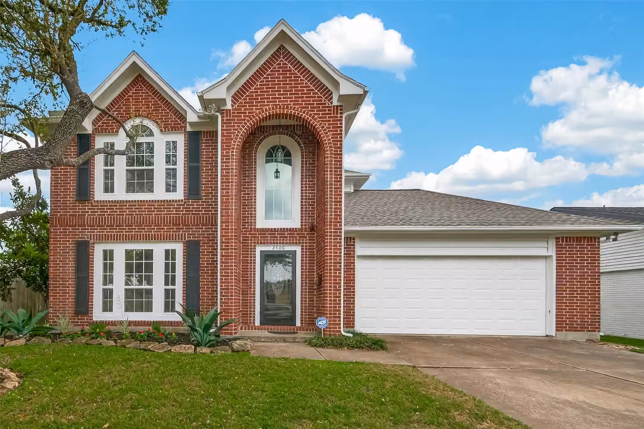 Photo 2 of 2406 Droxford Drive, Houston, TX