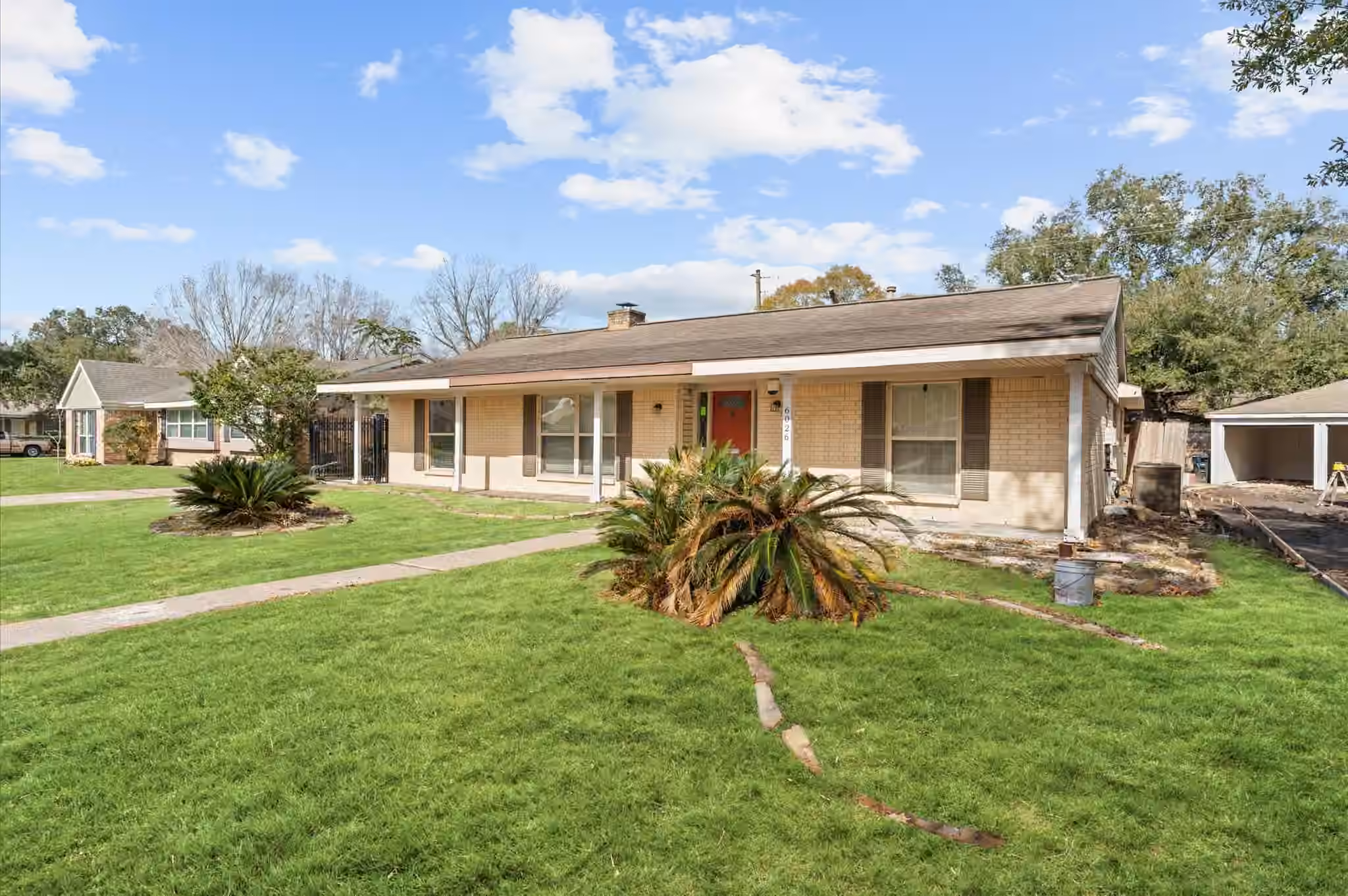 Photo 3 of 6026 Mcknight Street, Houston, TX