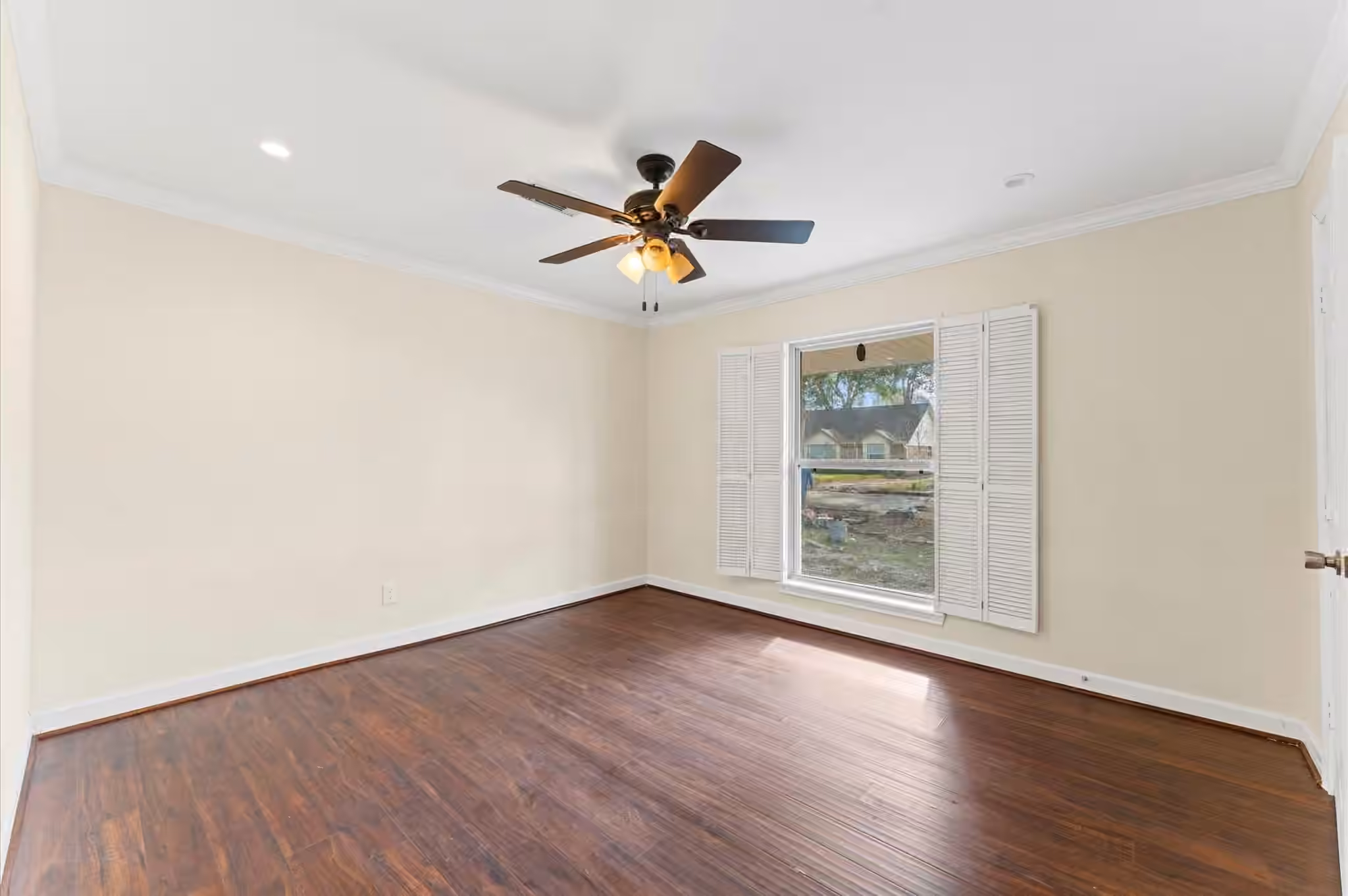Photo 7 of 6026 Mcknight Street, Houston, TX