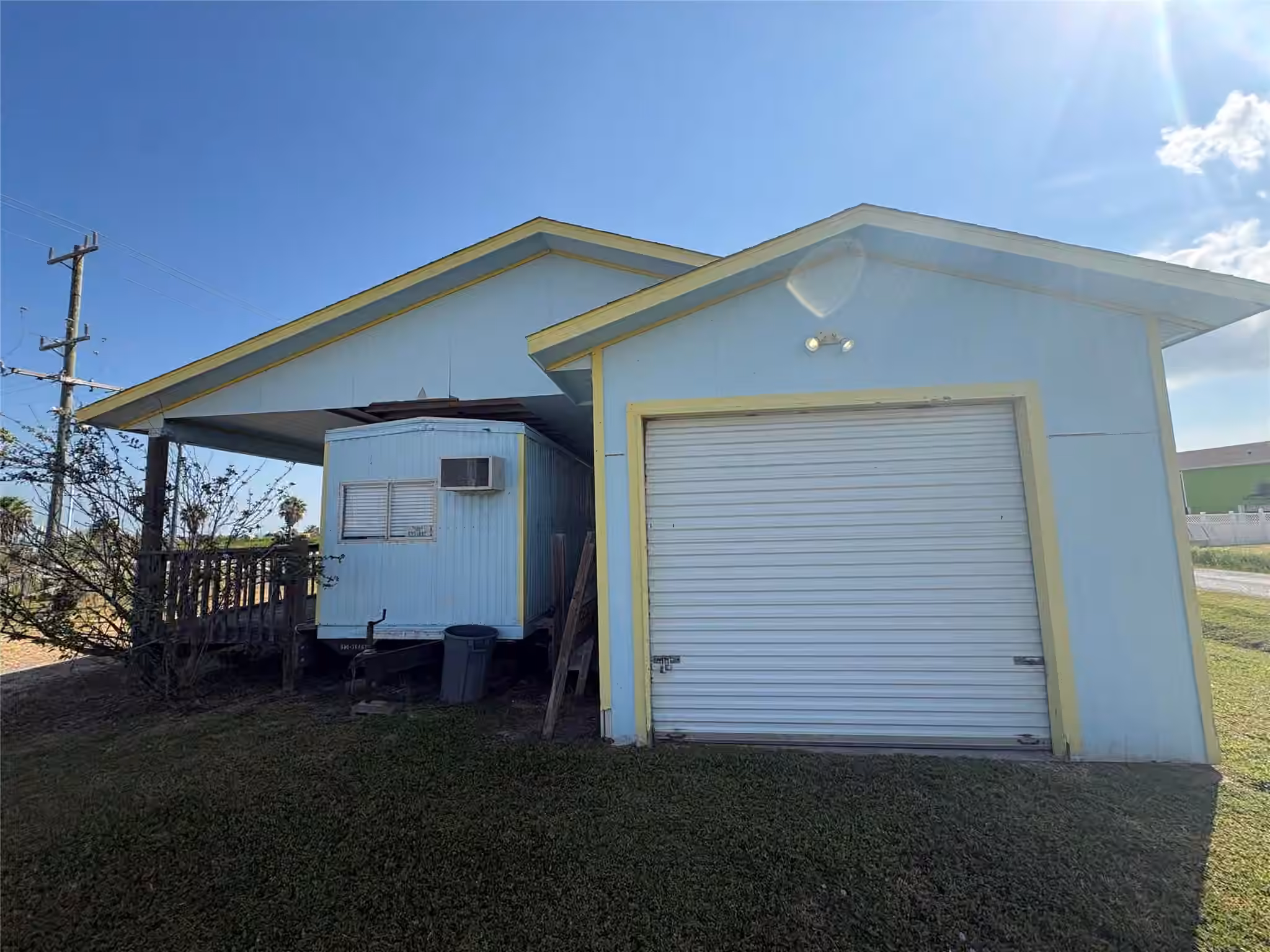 Photo 4 of 998 Ramada Boulevard, Crystal Beach, TX