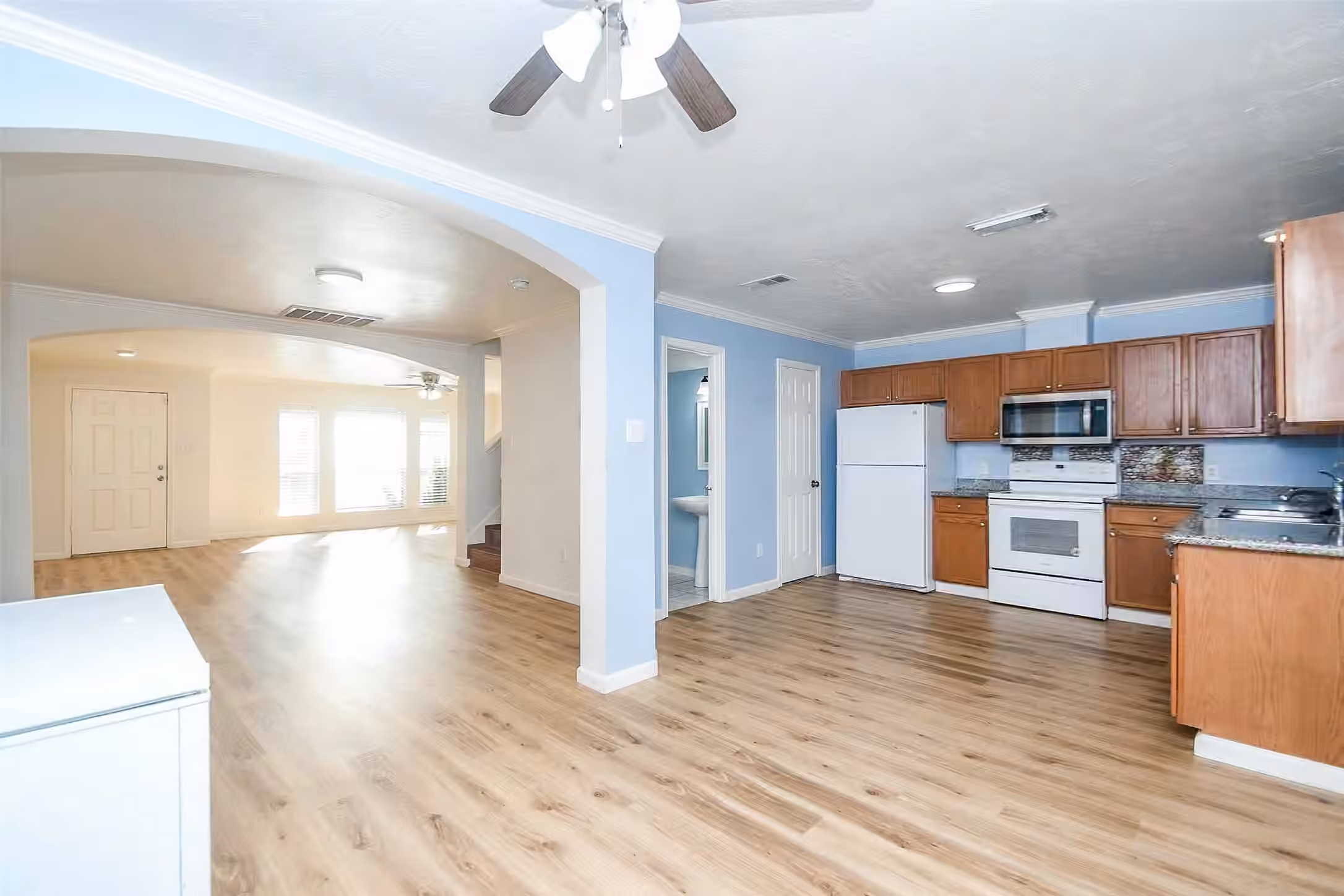 Photo 6 of 11735 Alief Clodine Road 17, Houston, TX