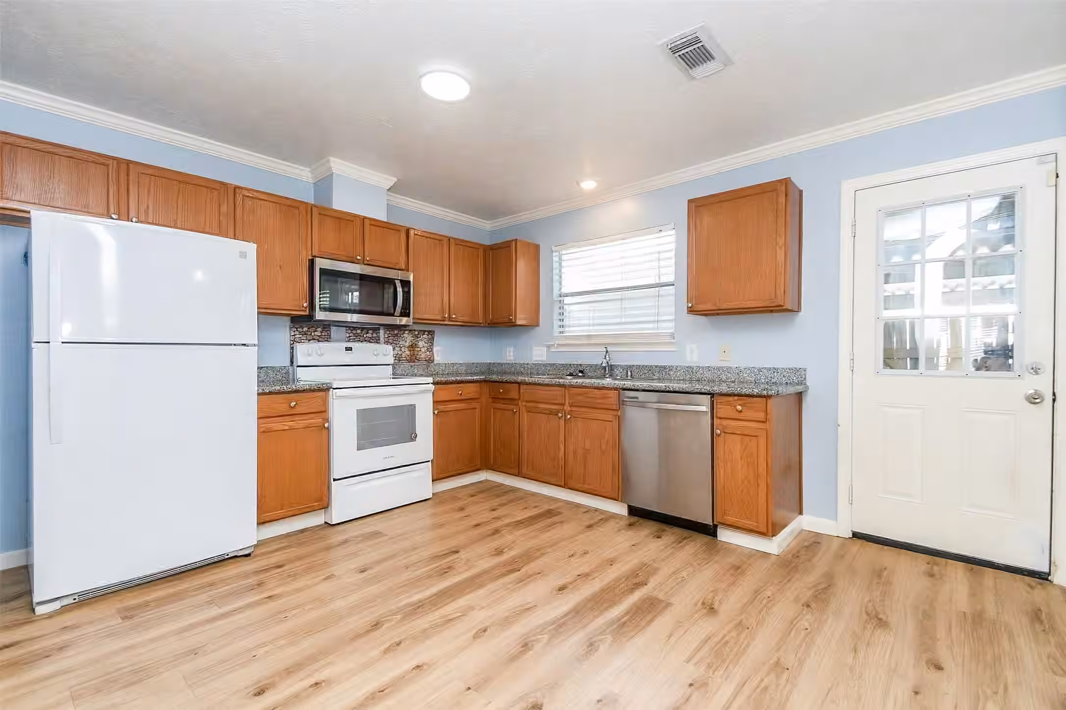 Photo 7 of 11735 Alief Clodine Road 17, Houston, TX