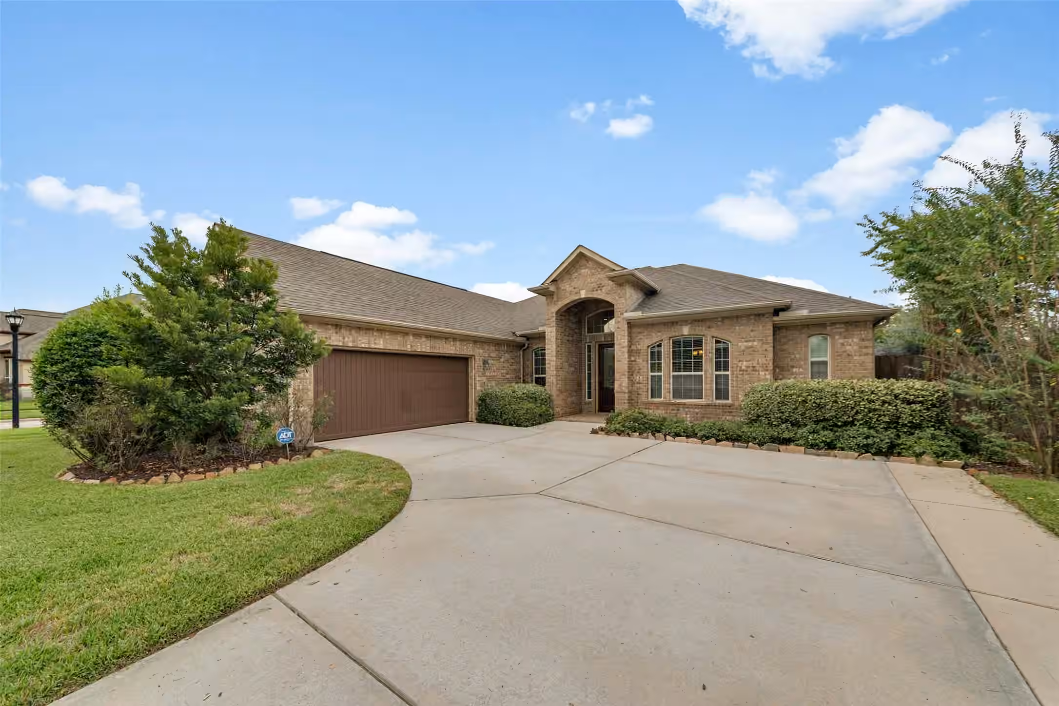 Photo 2 of 12218 Rampy Green Drive, Tomball, TX