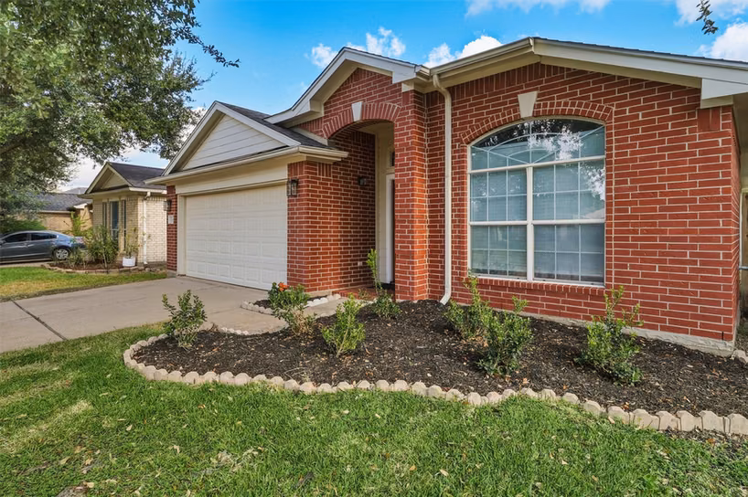 Photo 2 of 17214 Lilac Vale Court, Houston, TX