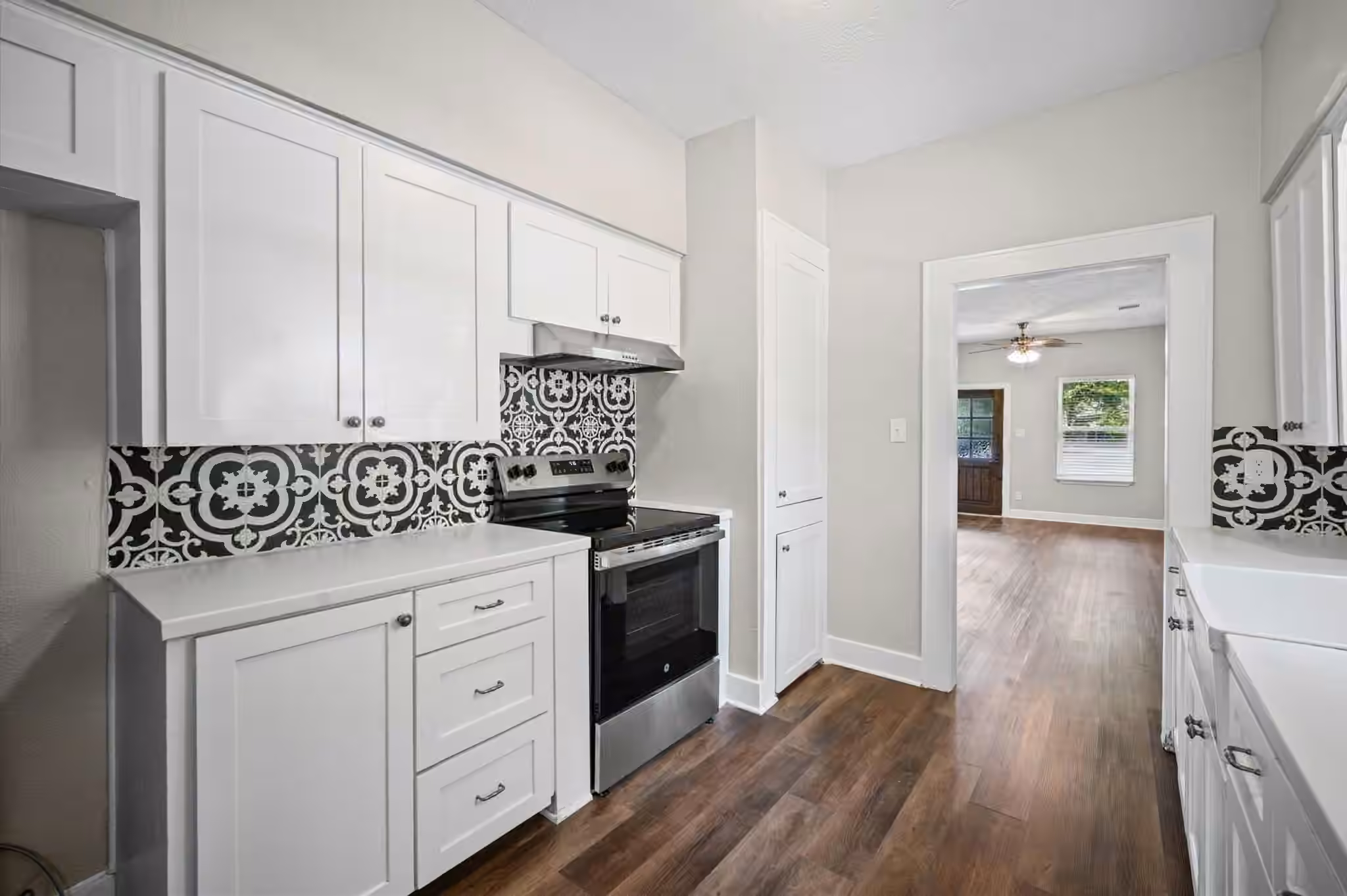 Photo 7 of 909 King Street, Houston, TX