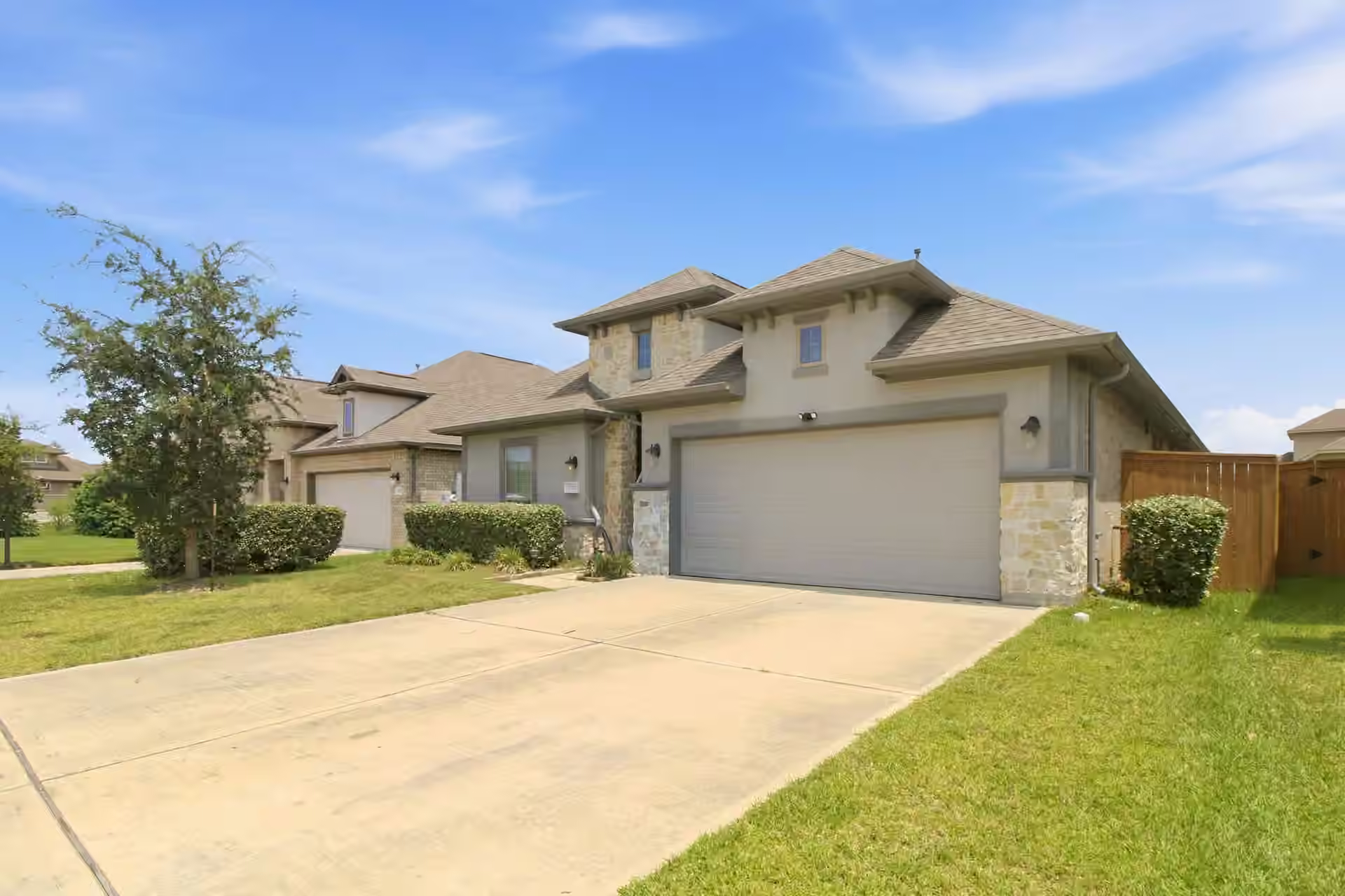 Photo 3 of 2706 Ocean Key Drive, Texas City, TX