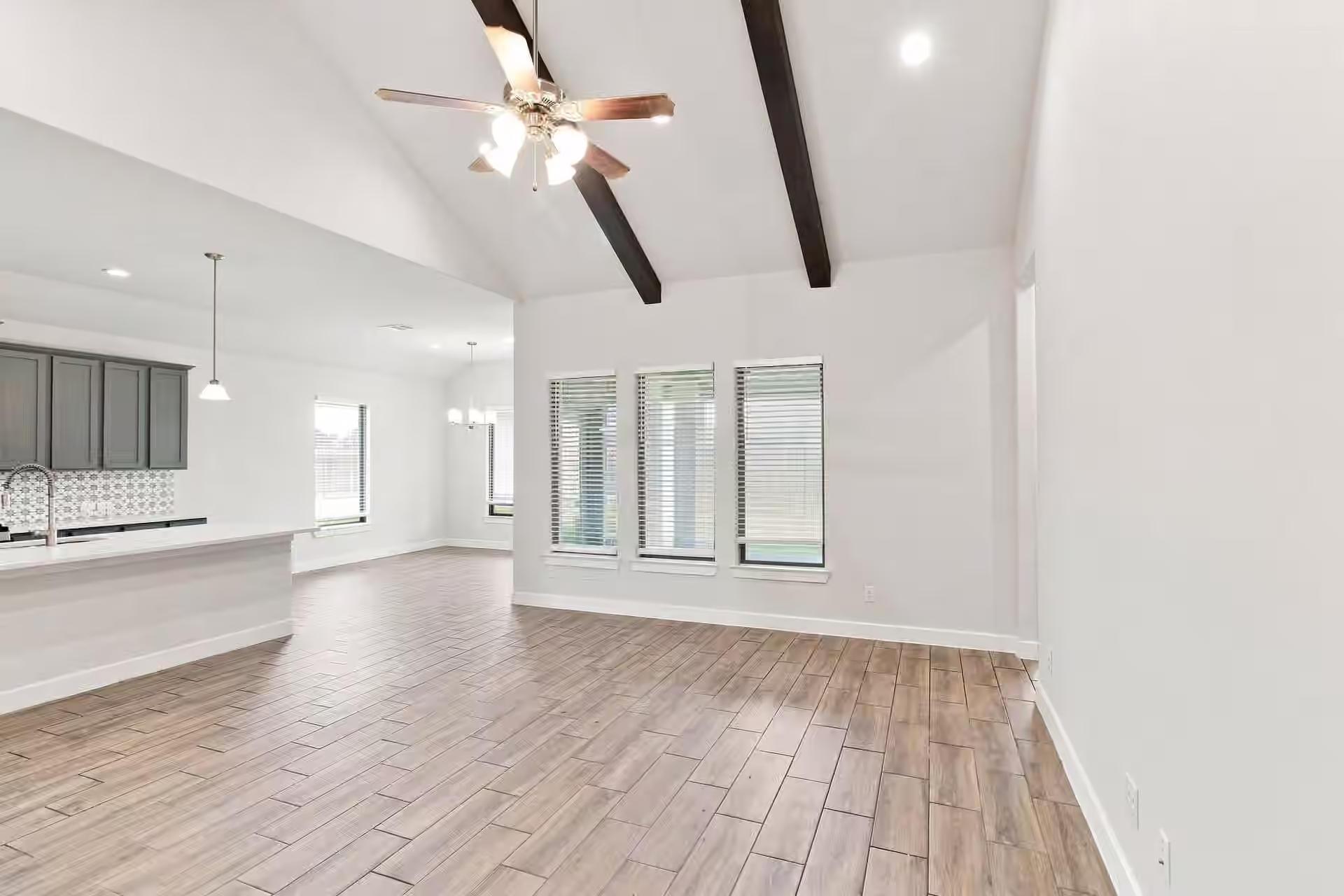 Photo 6 of 2706 Ocean Key Drive, Texas City, TX