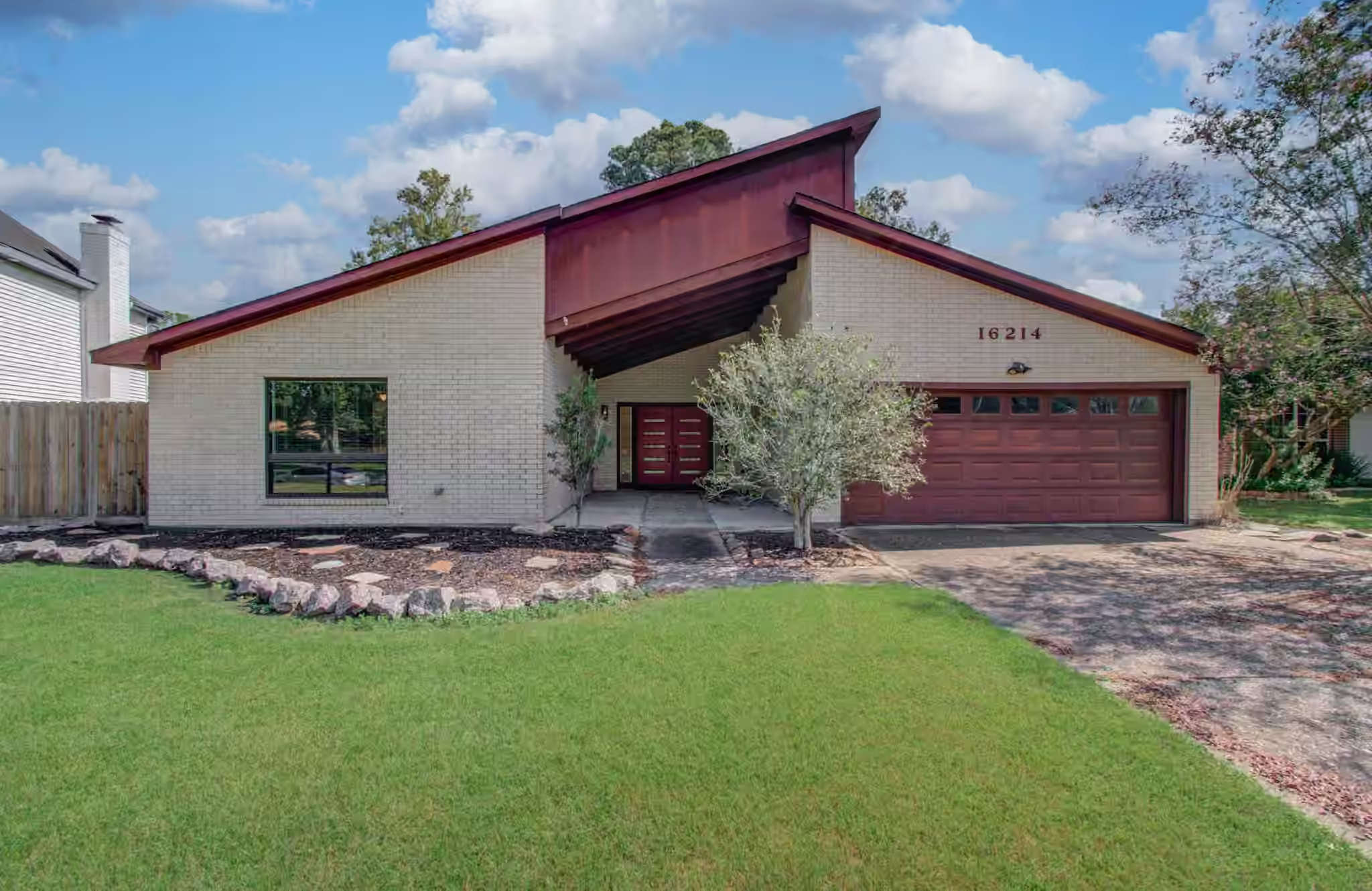 Photo 7 of 16214 Coral Bay Street, Crosby, TX