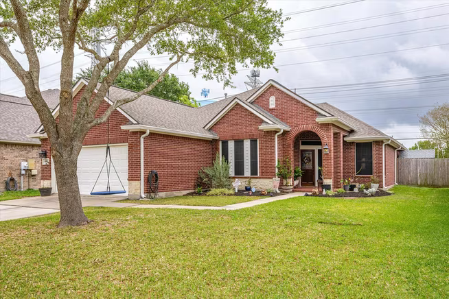Photo 3 of 5135 Candlewood Drive, League City, TX