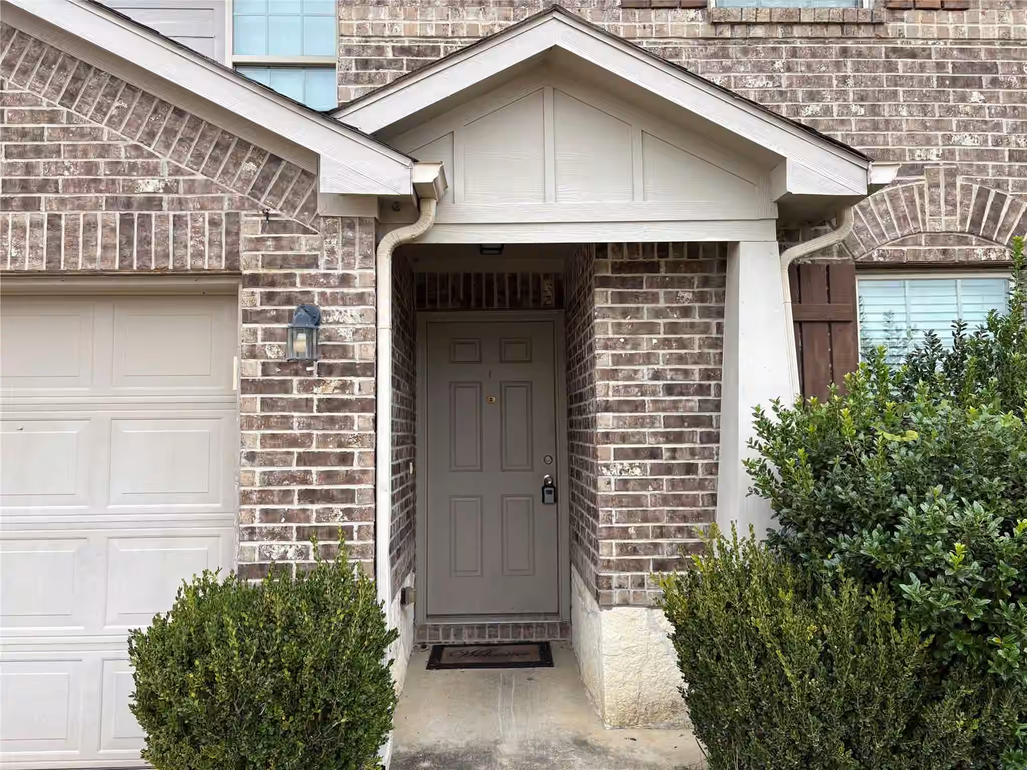 Photo 3 of 15827 Mountain Willow Way, Cypress, TX