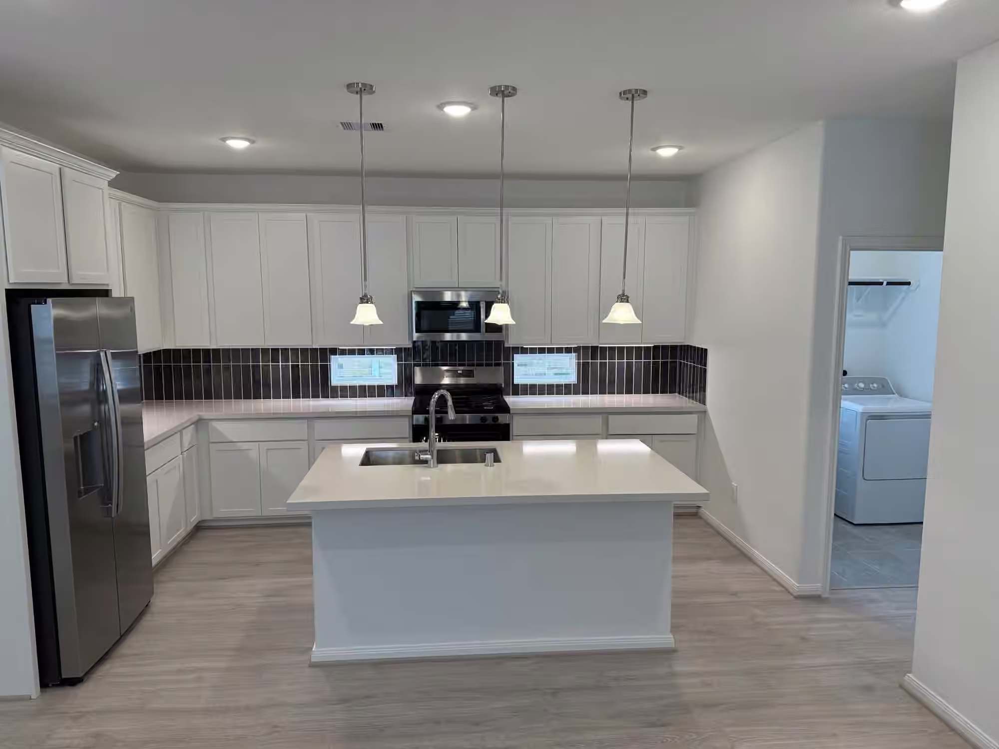 Photo 3 of 15515 Foresail Lane, Houston, TX