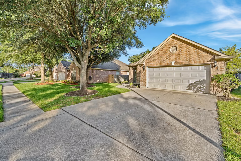 Photo 2 of 15223 Ember Glen Court, Houston, TX