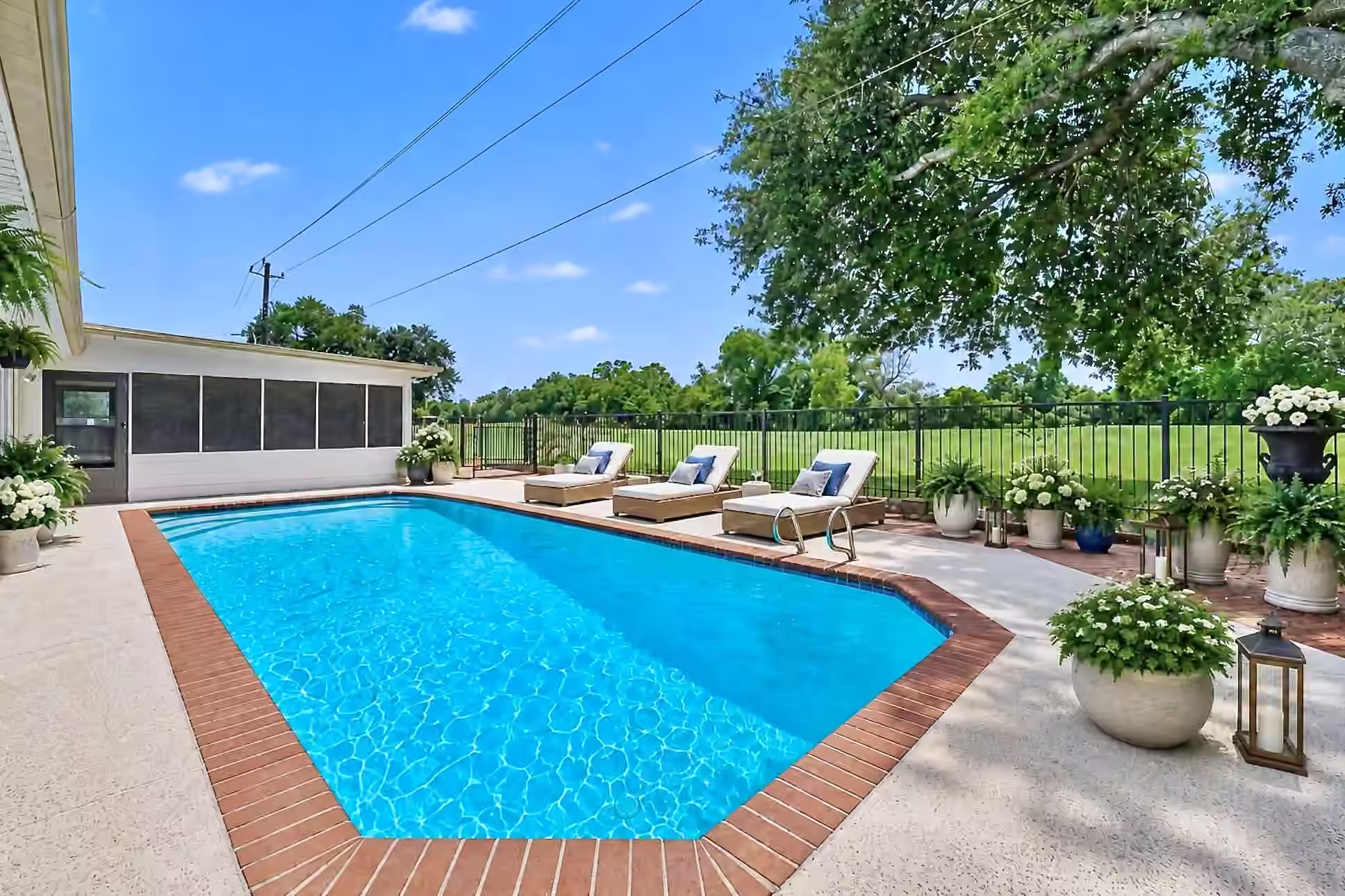 Photo 3 of 3415 W Creek Club Drive, Missouri City, TX