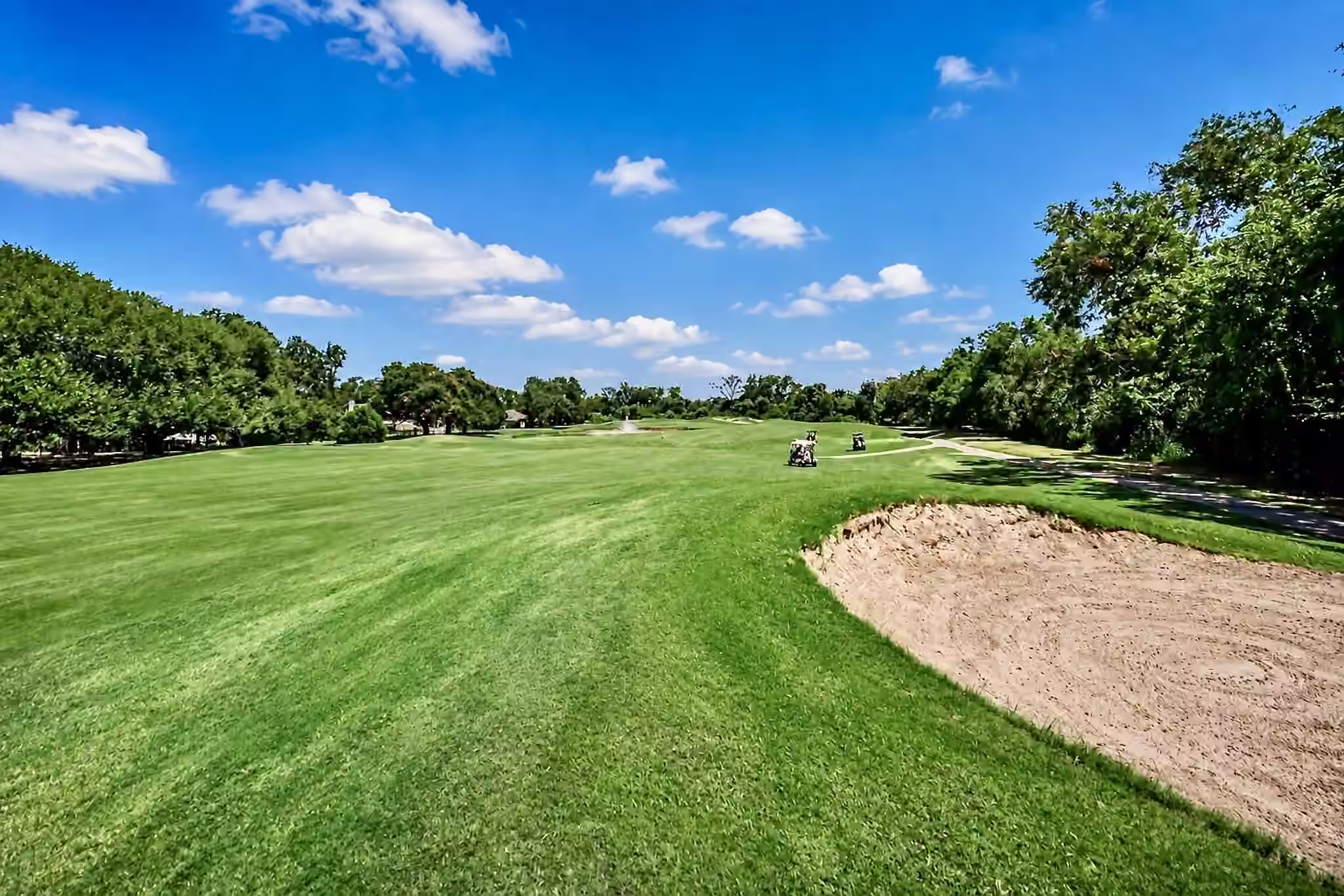 Photo 5 of 3415 W Creek Club Drive, Missouri City, TX