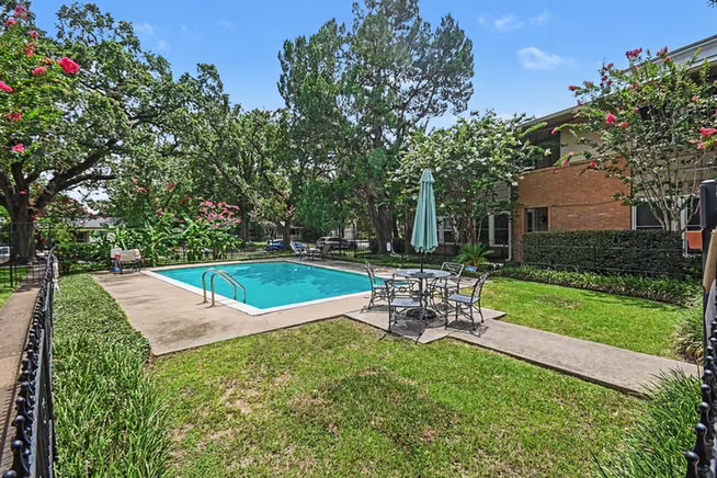 Photo 2 of 4020 Blue Bonnet Boulevard K, Houston, TX