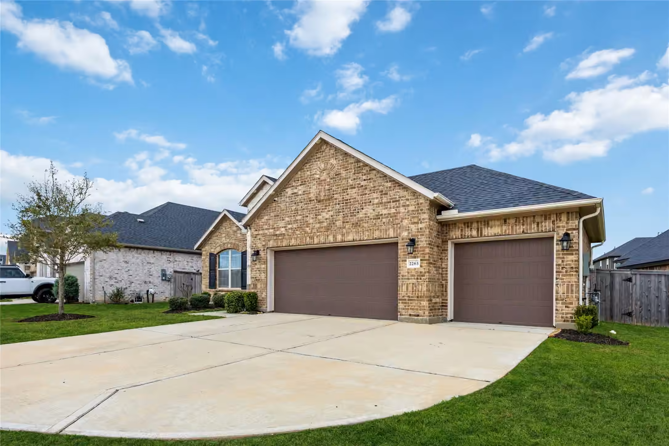Photo 2 of 2263 Vanessa Cay Lane, La Porte, TX