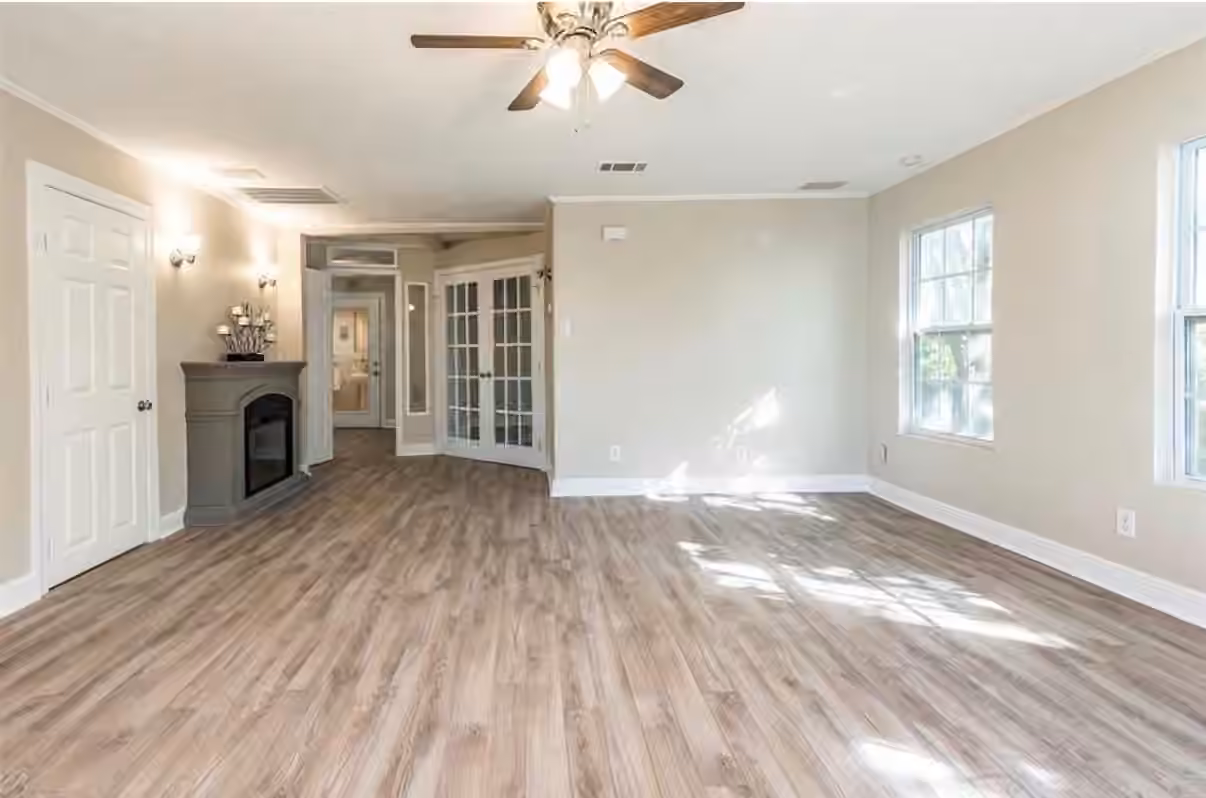 Photo 5 of 660 Pine Road, Clear Lake Shores, TX