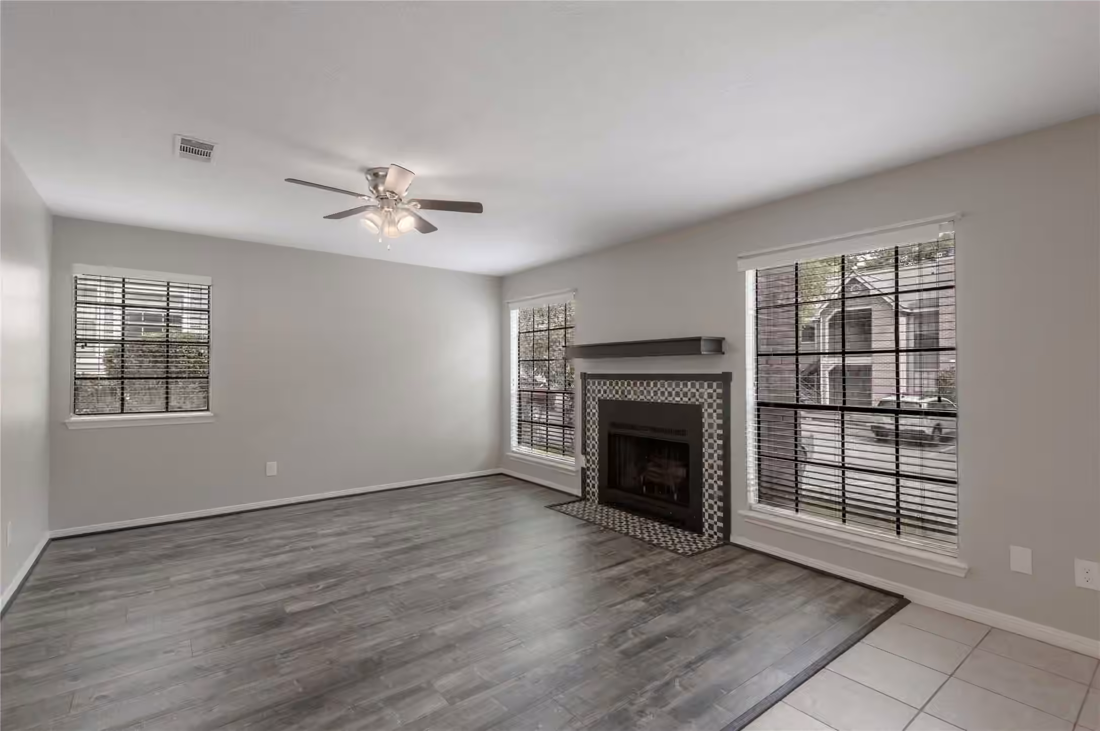 Photo 7 of 2401 Sycamore Avenue C2, Huntsville, TX