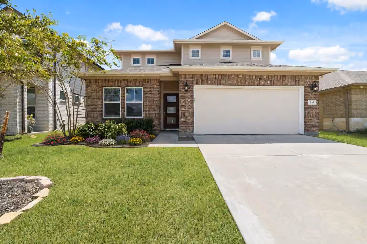 Photo of 910 Modesto Drive, Rosharon, TX