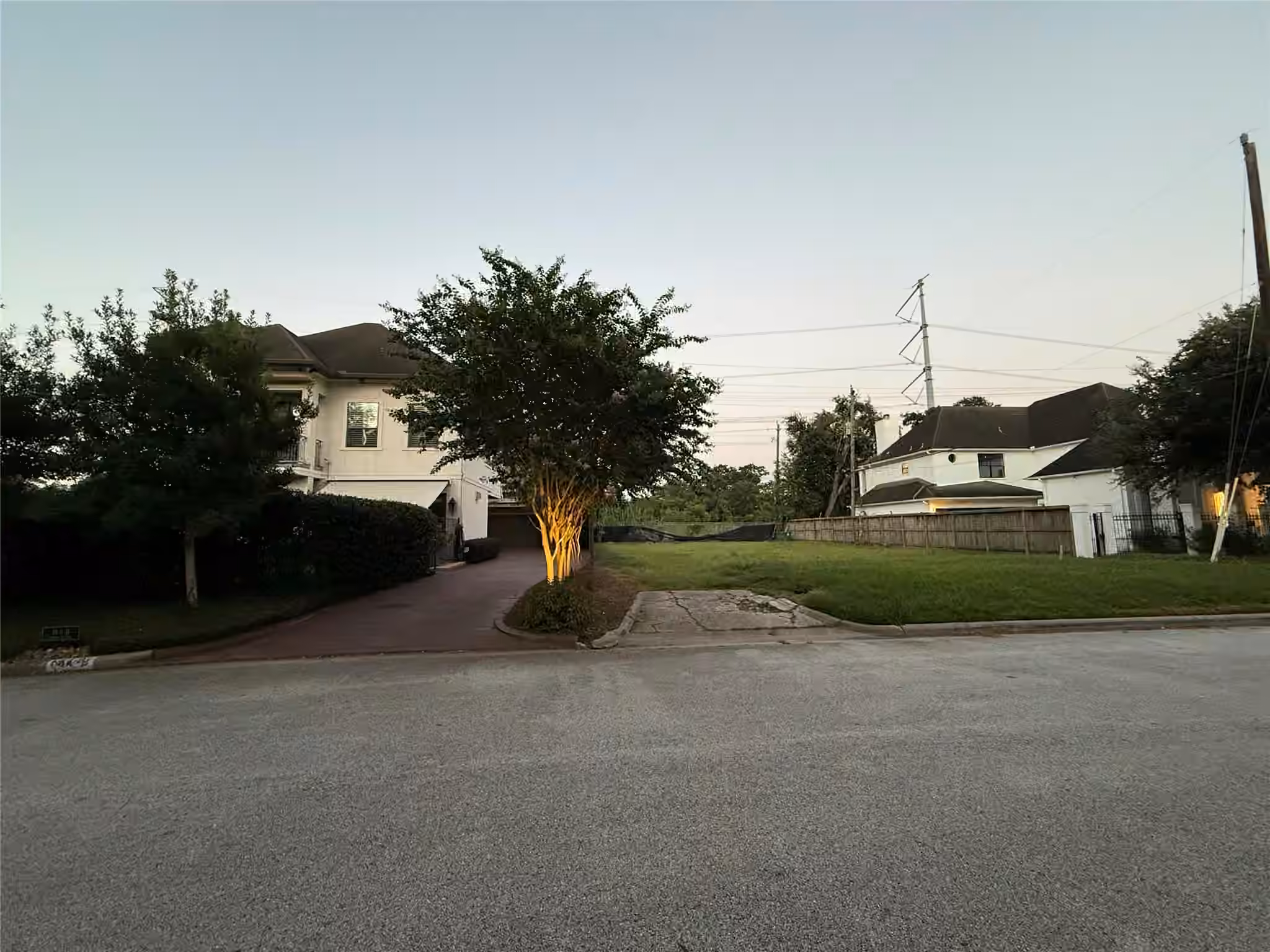 Photo 4 of 20 Hackberry Lane B, Houston, TX