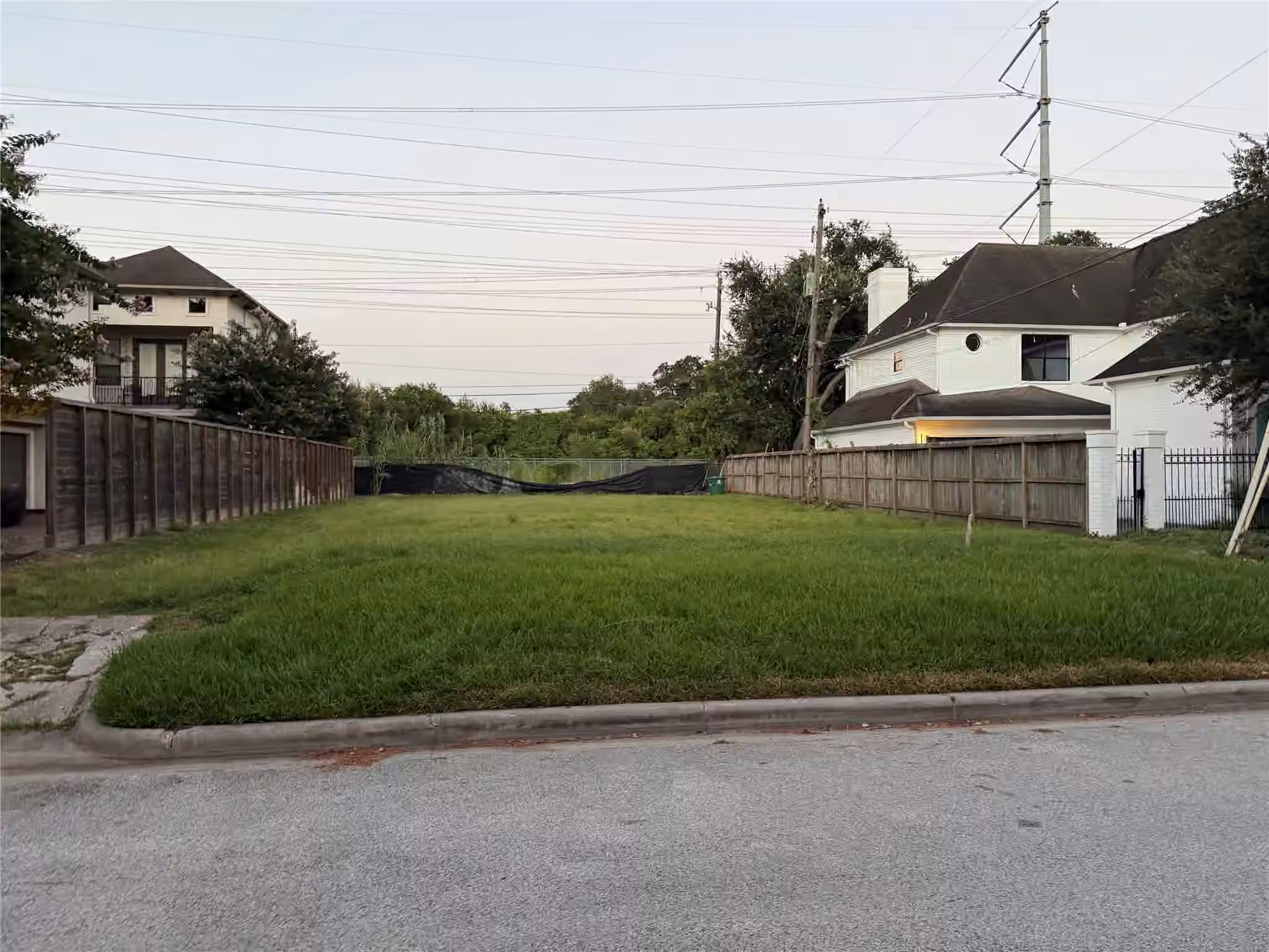 Photo 5 of 20 Hackberry Lane B, Houston, TX