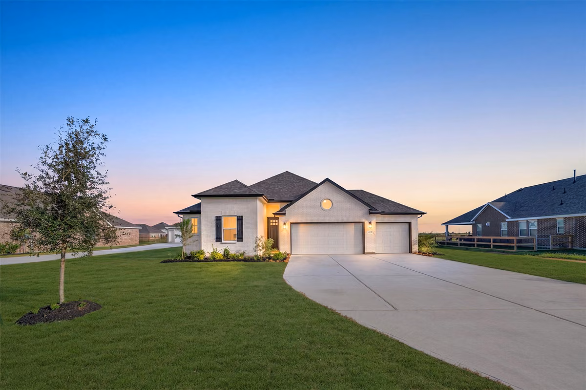 Photo of 402 Cane Crossing Lake Drive, Sealy, TX 77474