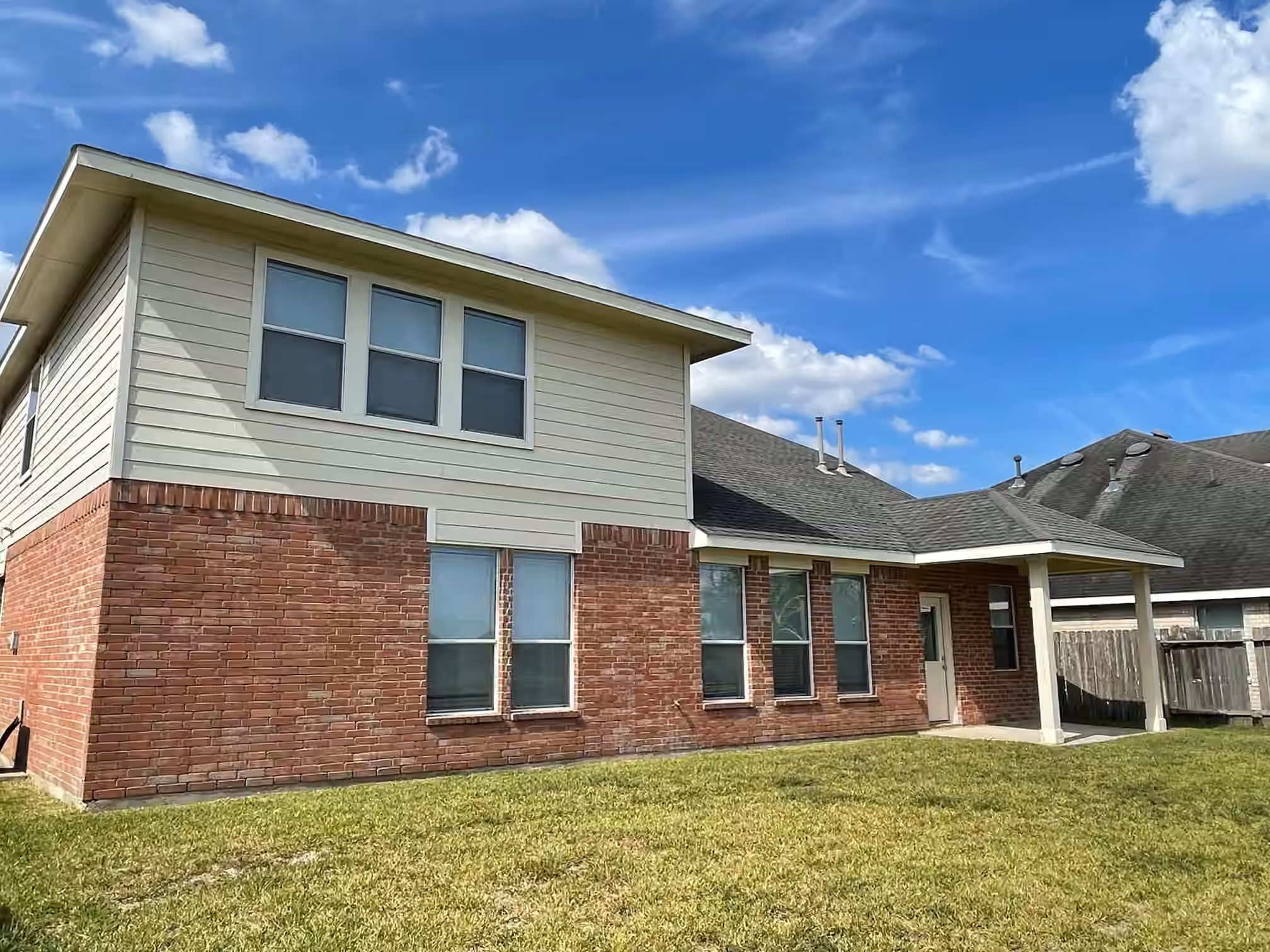 Photo 4 of 823 Aqua Vista, Richmond, TX