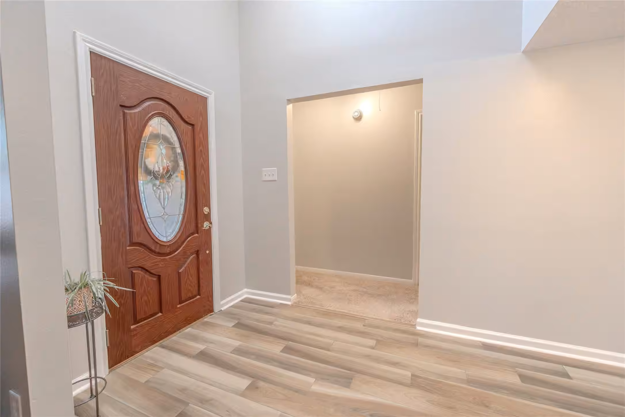 Photo 4 of 8303 Plum Lake Drive, Houston, TX