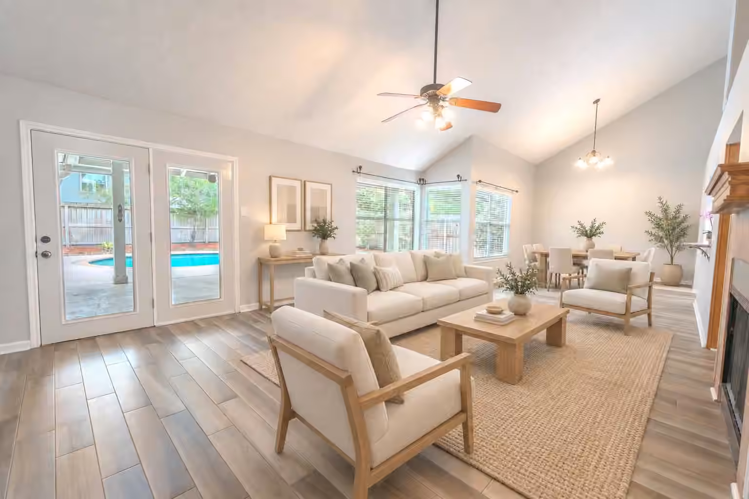 Photo 5 of 8303 Plum Lake Drive, Houston, TX