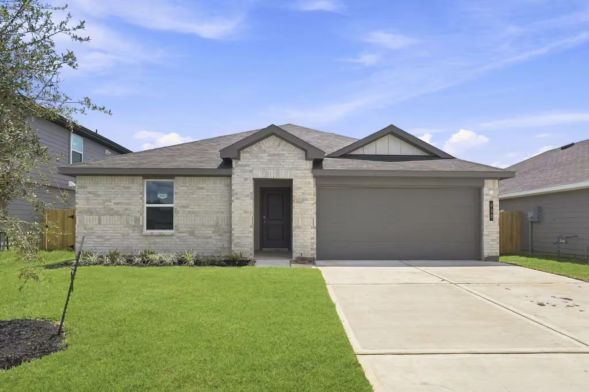 Photo of 930 Sutherland Falls Street, Conroe, TX 77303