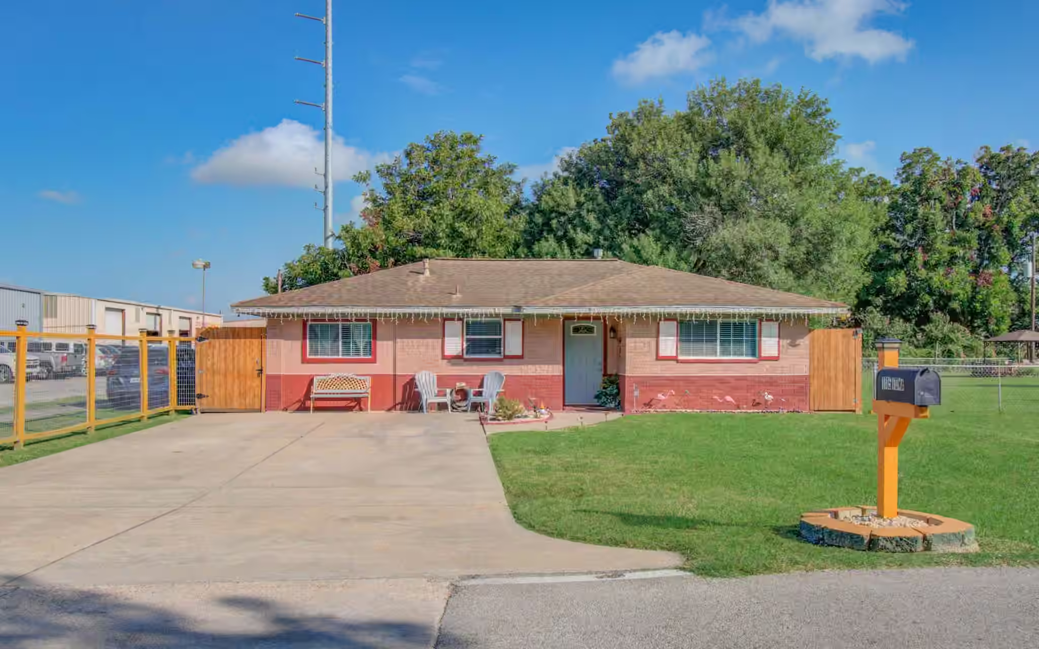 Photo 2 of 1115 Iowa Street, South Houston, TX