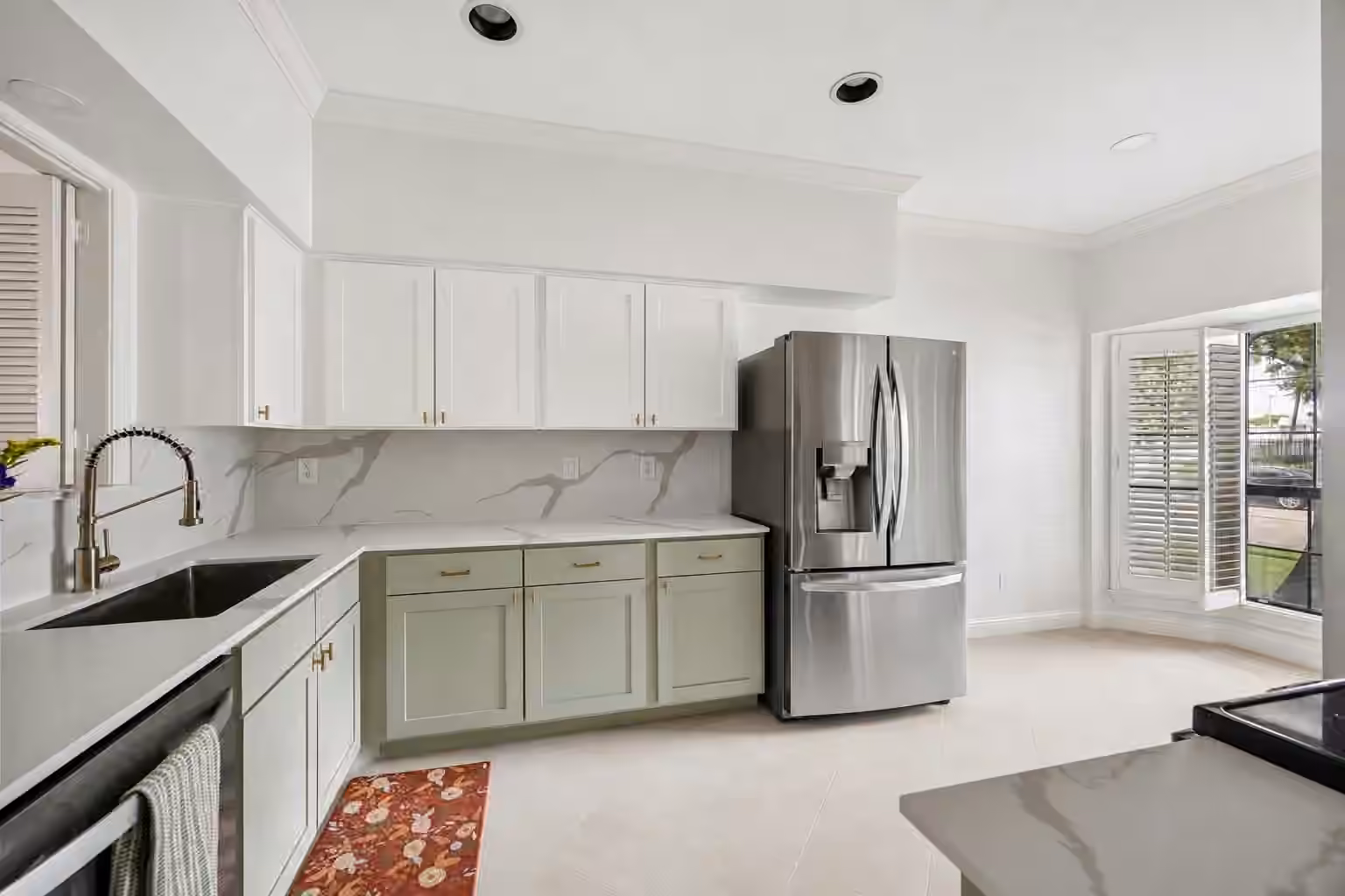 Photo 3 of 1006 Augusta Drive 123, Houston, TX