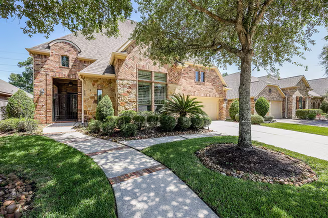 Photo of 2811 King Point View Lane, Spring, TX