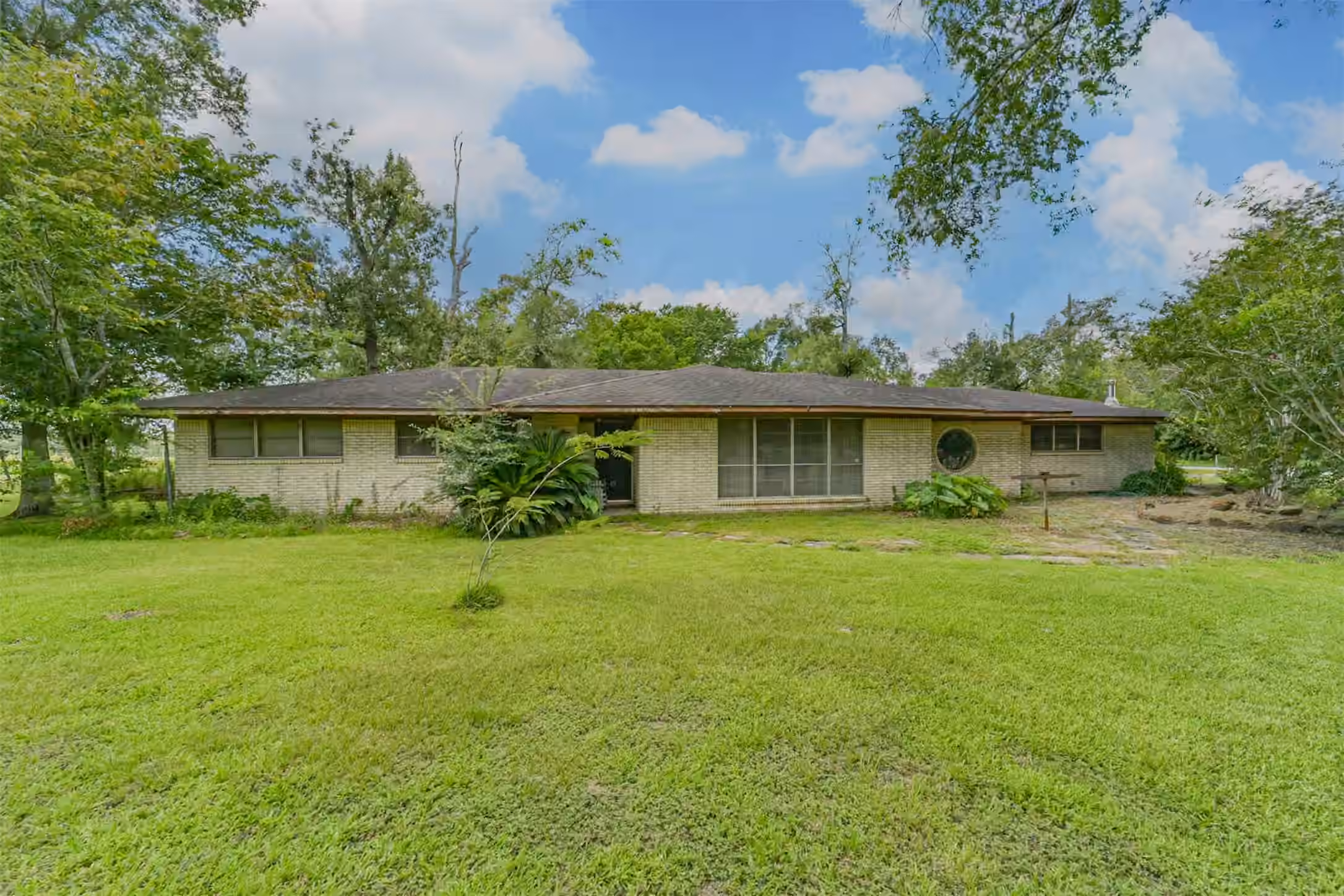 Photo 2 of 18519 Fm 2100 Road, Crosby, TX