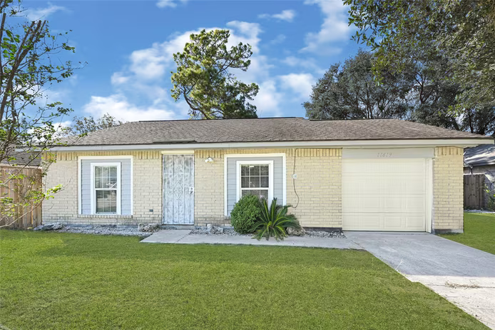 Photo 2 of 11619 Birch Run Lane, Houston, TX
