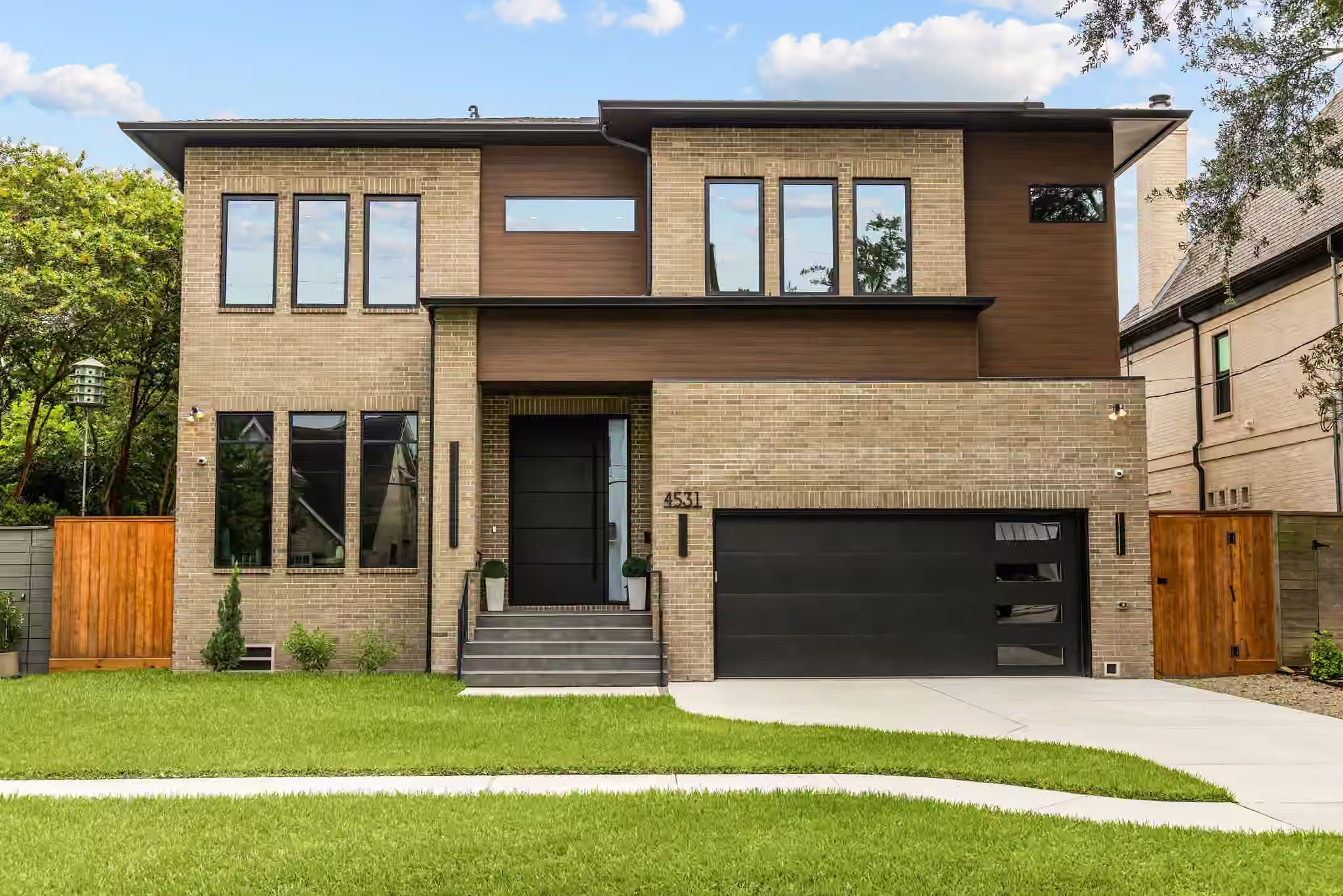 Photo of 4531 Elm Street, Bellaire, TX