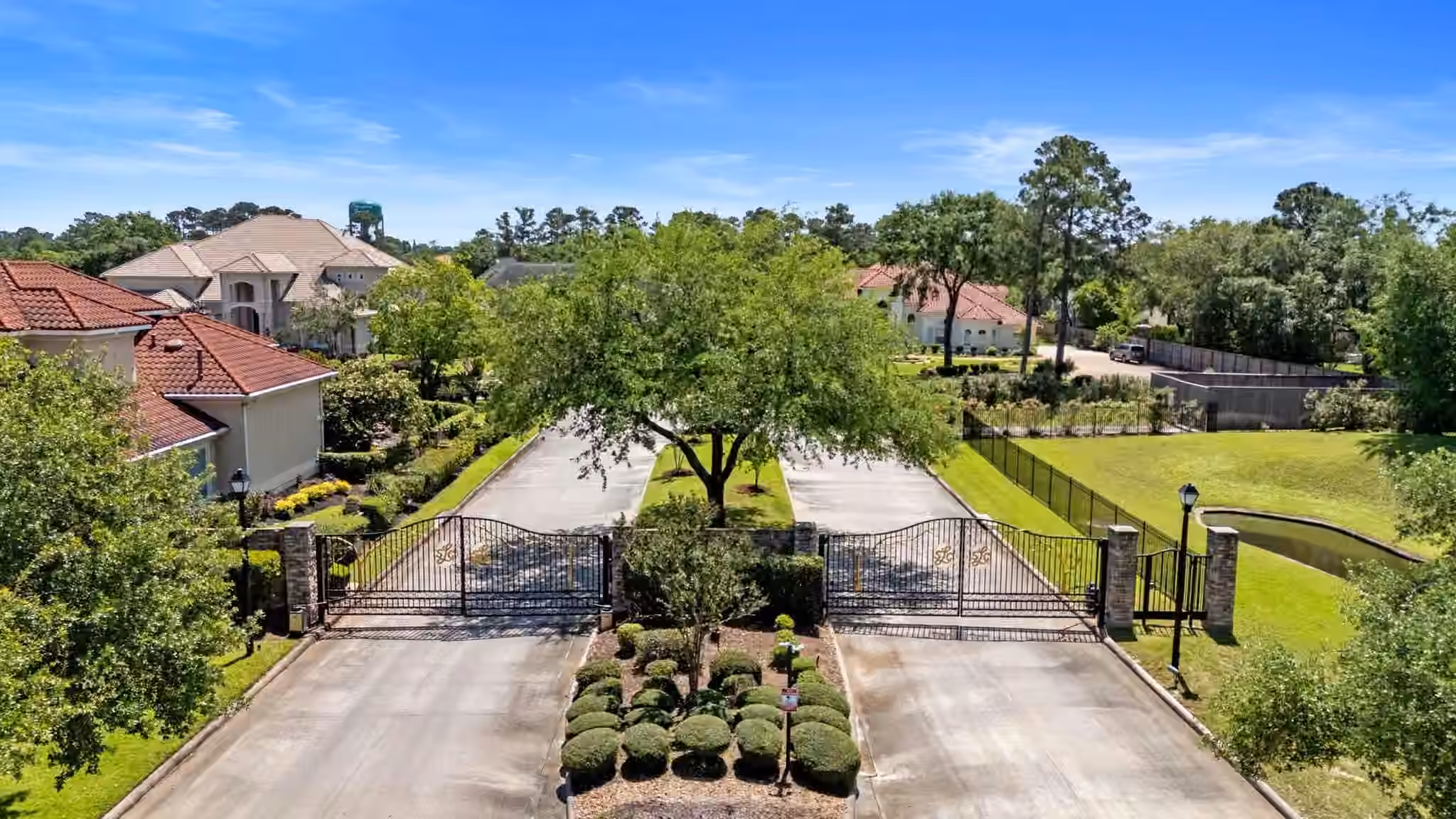 Photo 3 of 131 Lake Sterling Gate Drive, Spring, TX