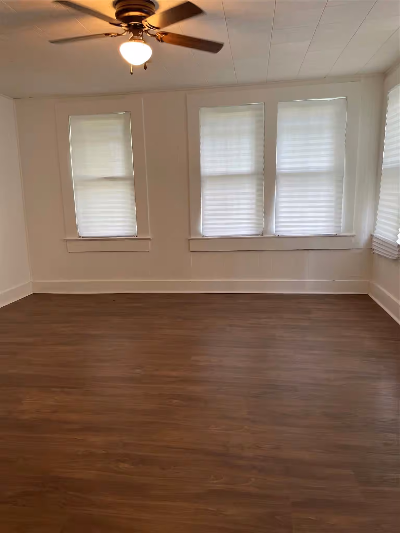 Photo 2 of 405 Woodrow Jackson Drive, Navasota, TX