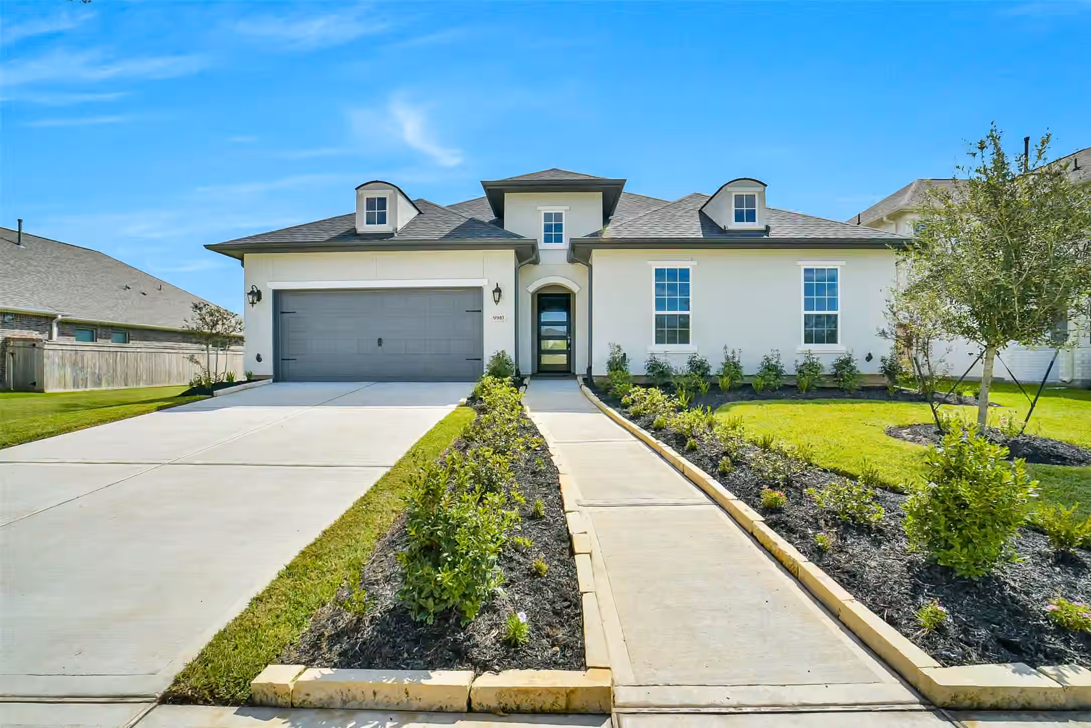 Photo of 9910 Deep Water Drive, Missouri City, TX