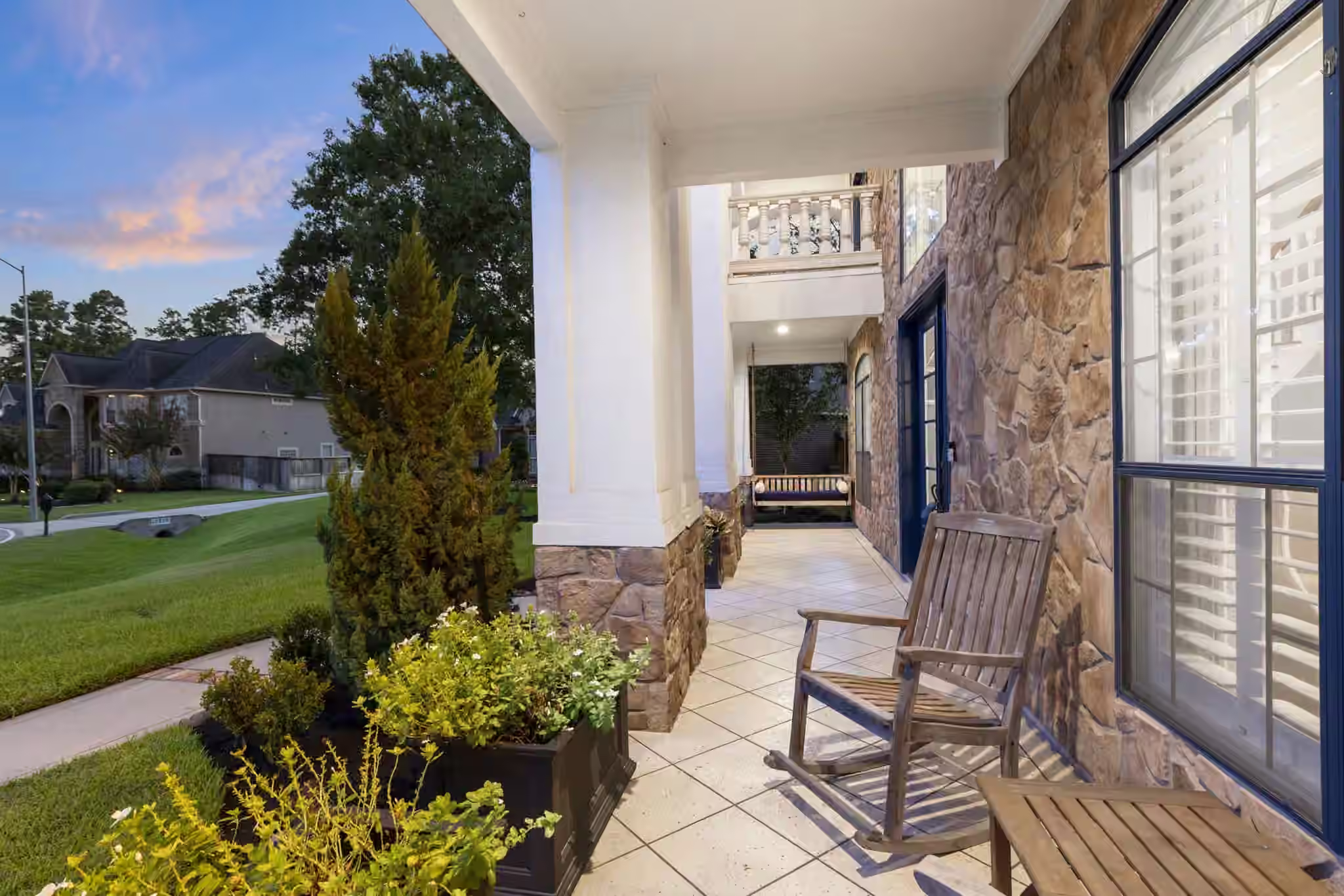 Photo 5 of 25322 Piney Bend Court, Spring, TX