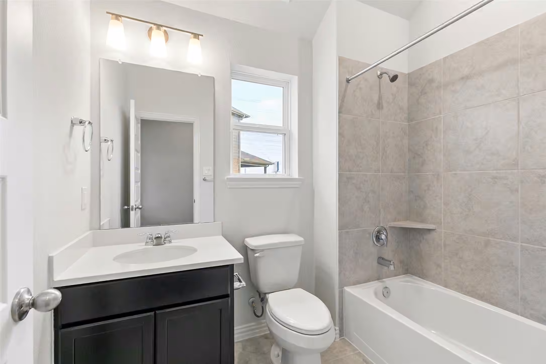 Photo 5 of 2084 Shady Glen Lane, Waller, TX