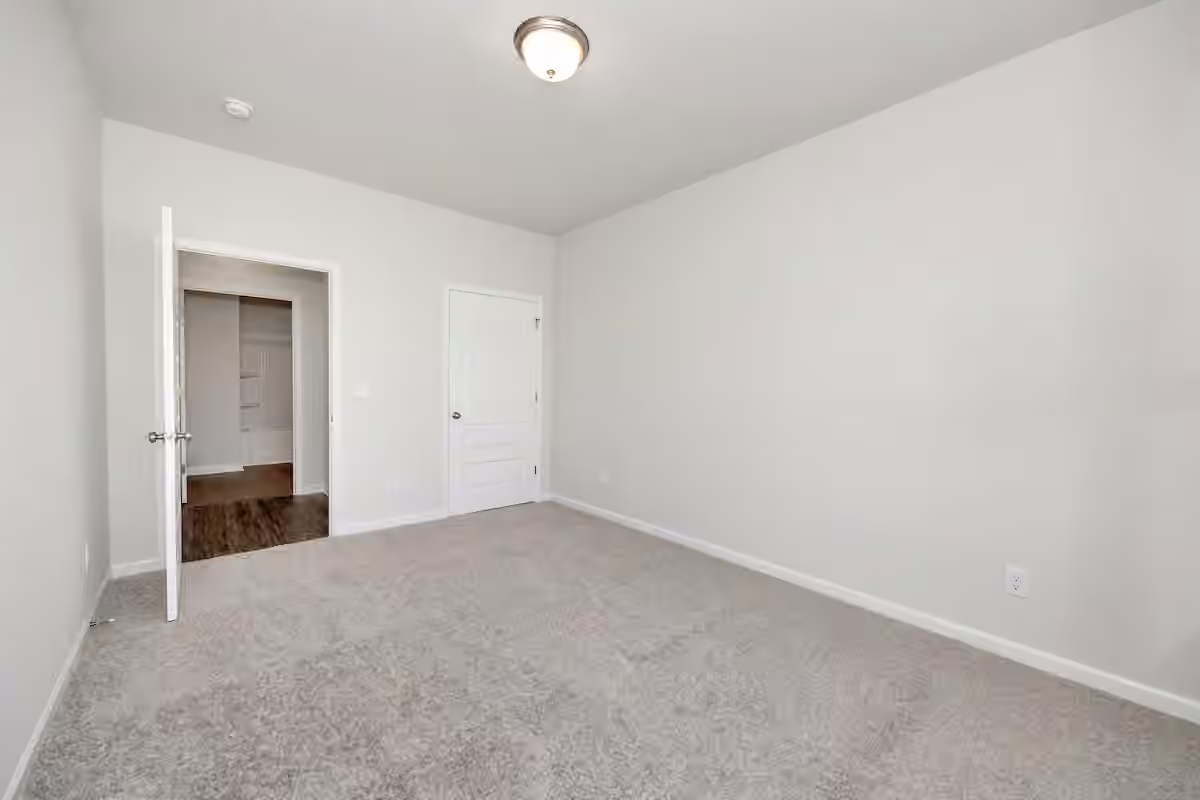 Photo 6 of 6111 Royal Palm Drive, Manvel, TX